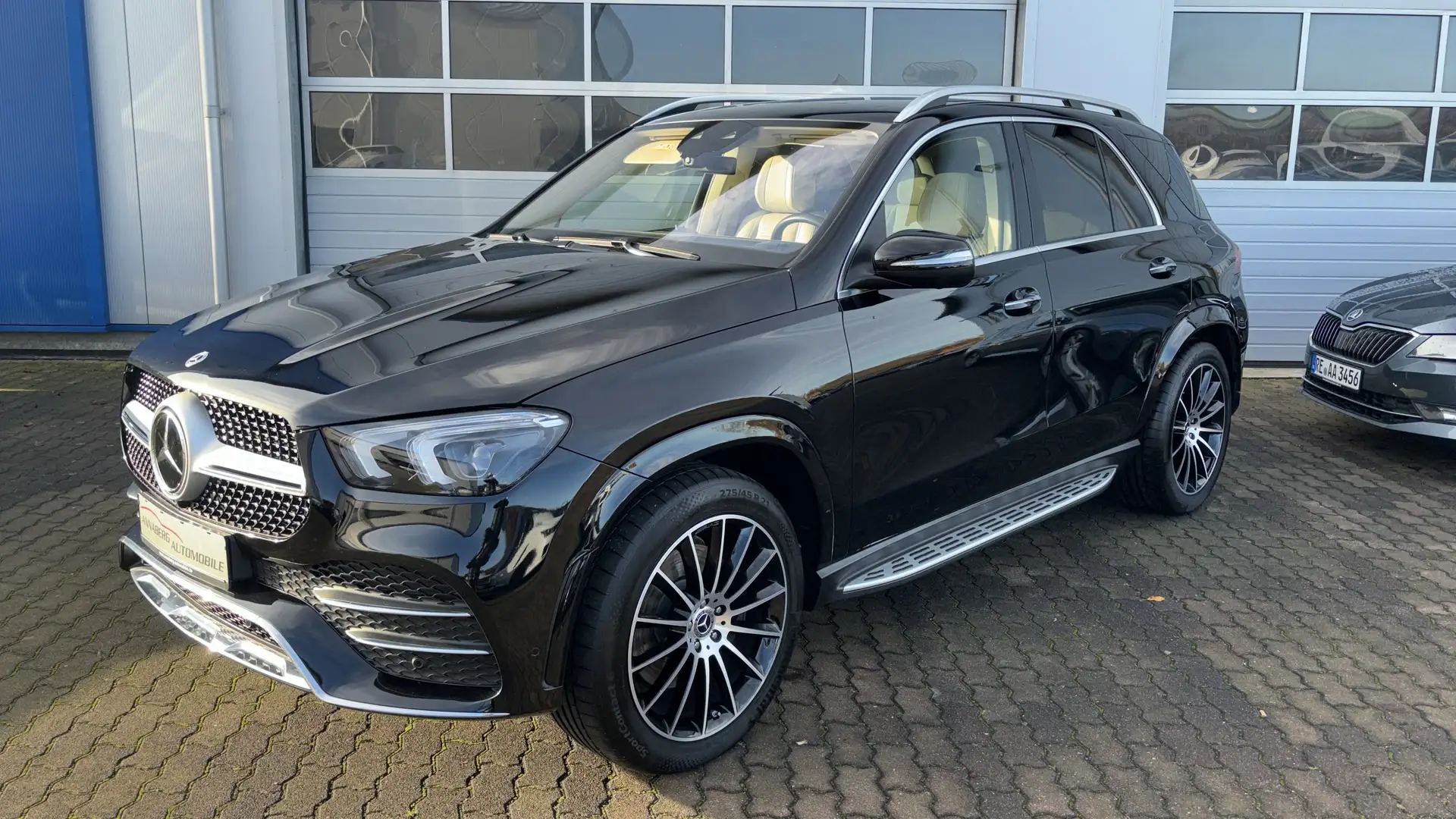 Mercedes-Benz GLE 580 4Matic 9G-TRONIC AMG Line Чорний - 1