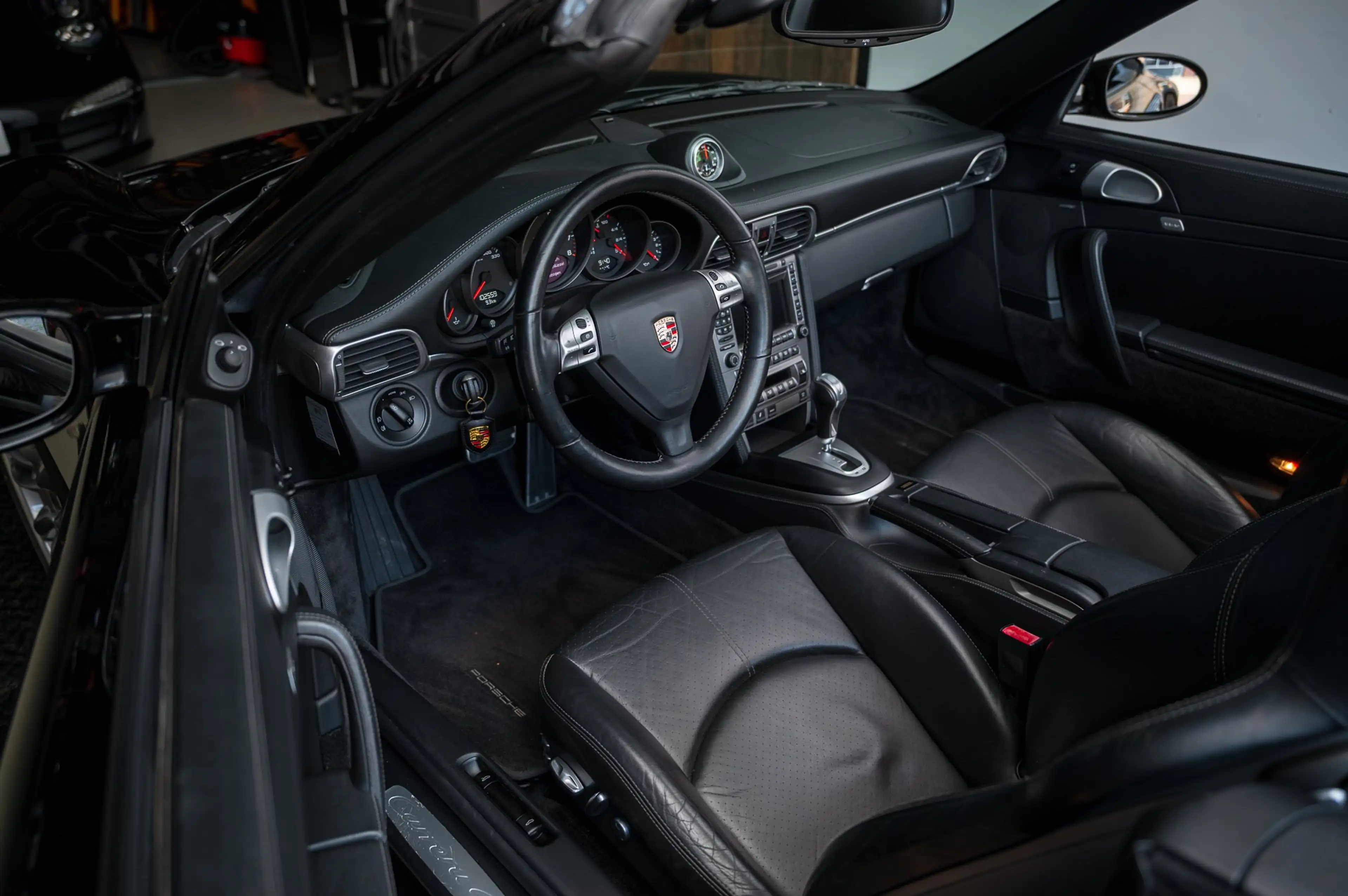 Porsche 997 3.8 Carrera 4S Cabriolet Basaltschwarz-met. — photo 15