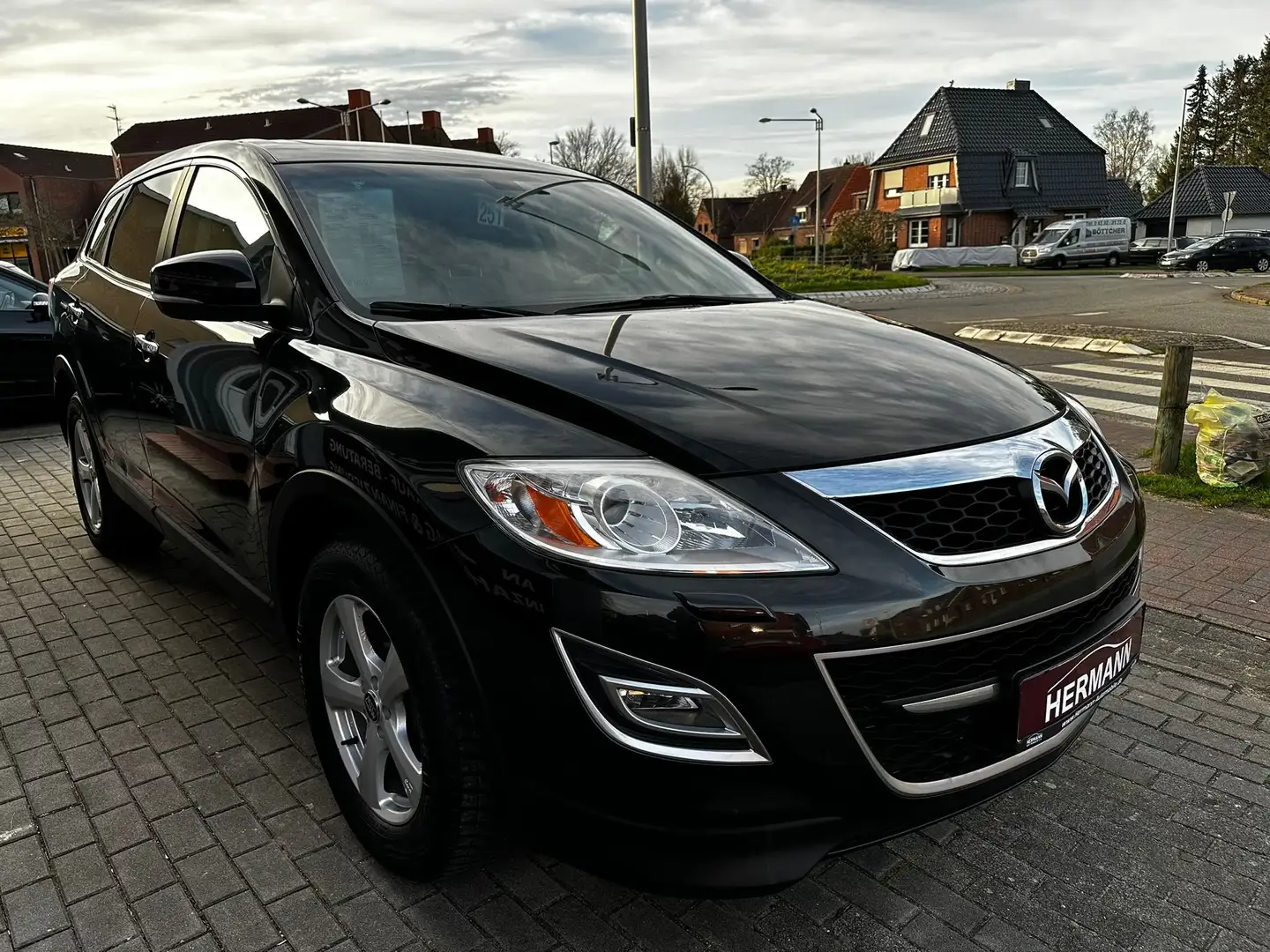 Mazda CX-9 CX-9          7-Sitzer Černá - 2