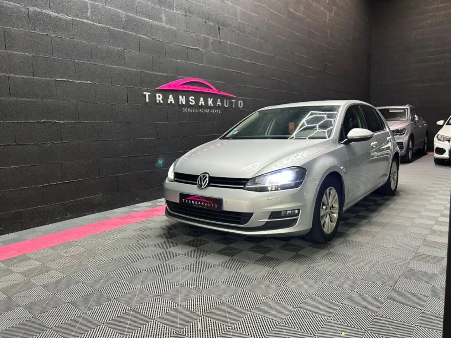 Volkswagen Golf 1.4 TSI 140 ACT BlueMotion Technology Confortline Grau - 1