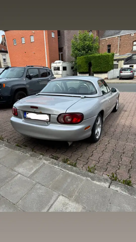 Mazda MX-5 1.6i 16v, foto 2