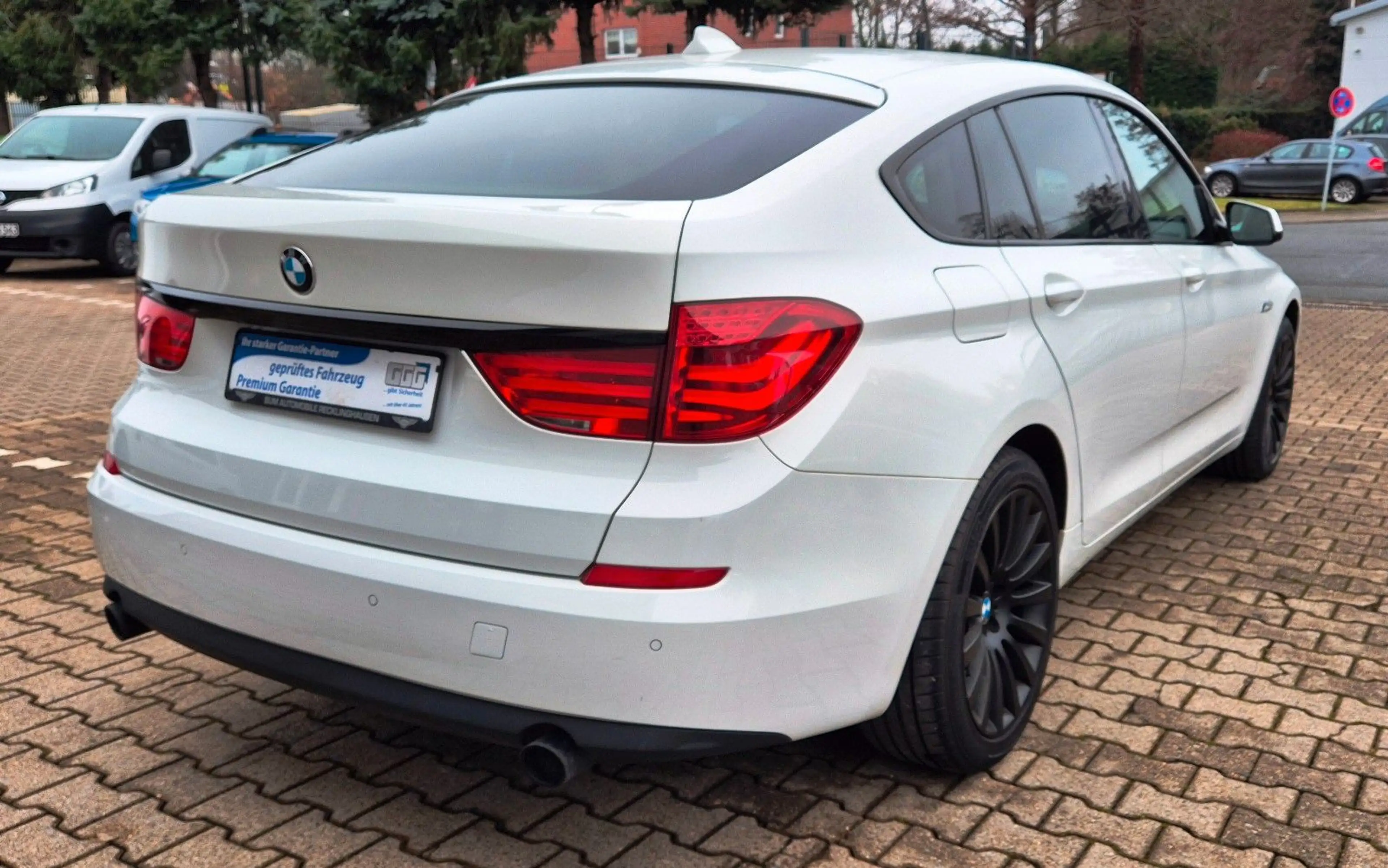 BMW 535 Bi-Xenon  6 ZYLINDER 306 PS — photo 6