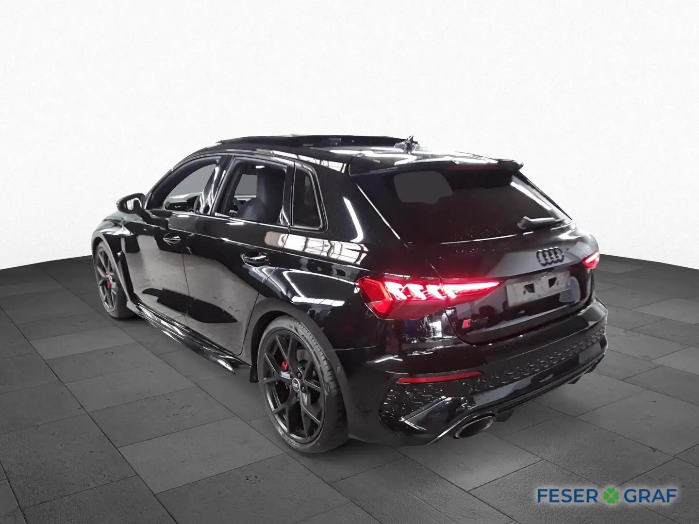 Audi RS3 Sportb. S.tro+ Pano+RS PAKET+KERAMIK+B&O Noir - 2