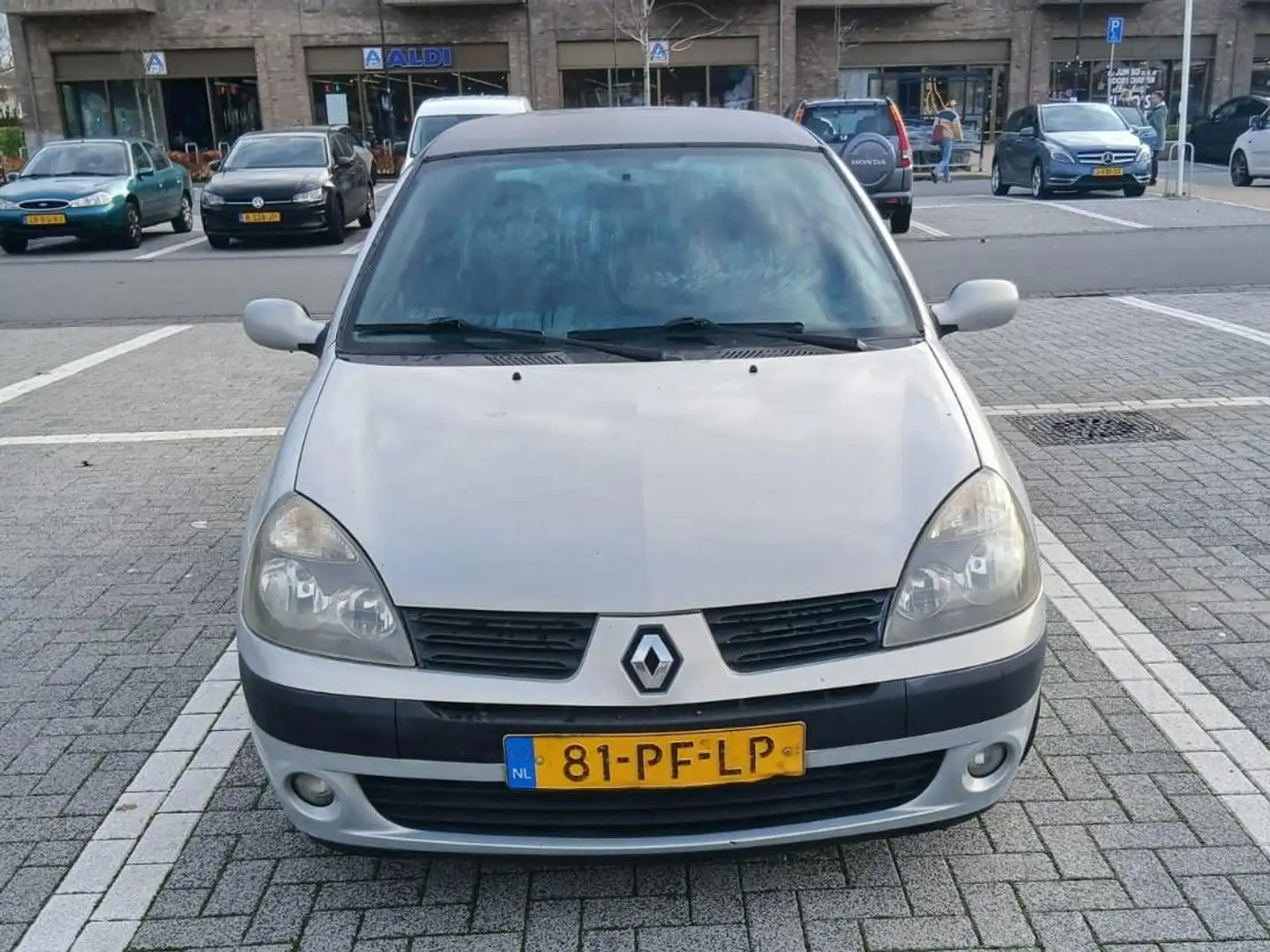 Renault Clio Clio 1.4-16V Excitement Silver - 2