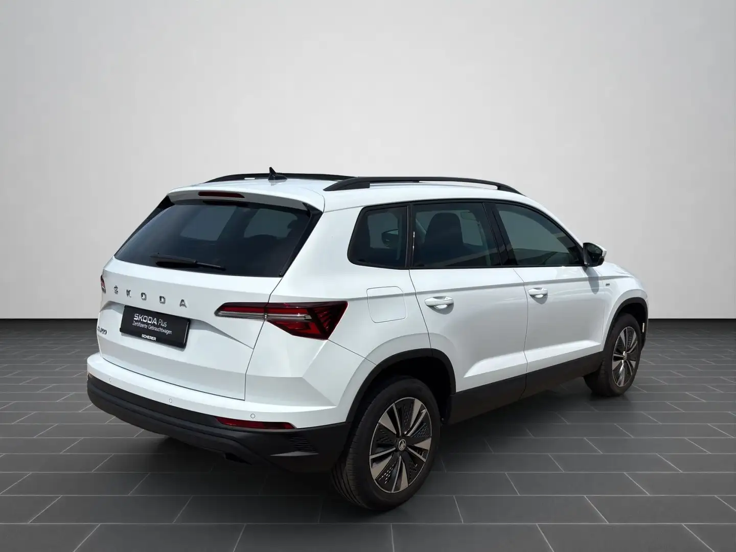 Skoda Karoq 1.5 TSI Tour MATRIX NAVI RFK PANO AHK Blanc - 2