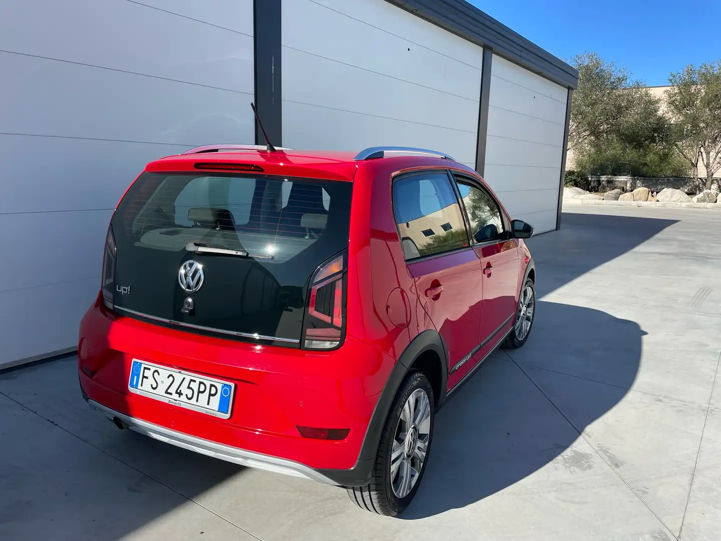 Volkswagen up! 5p 1.0 tsi Cross 90cv Rosso - 2