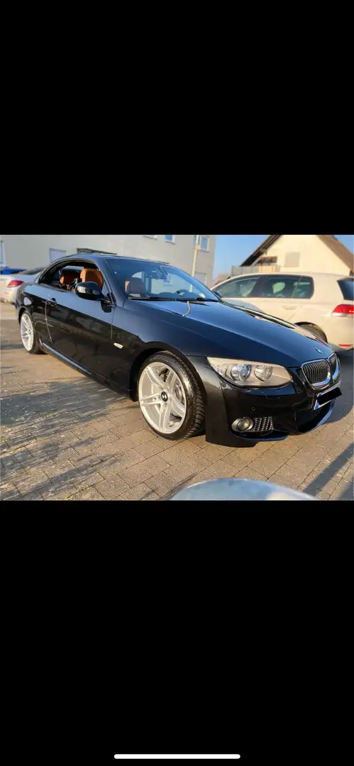 BMW 330 330d Cabrio M-Paket ab Werk Schwarz - 1