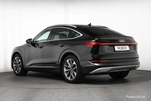 Audi E-Tron view 4