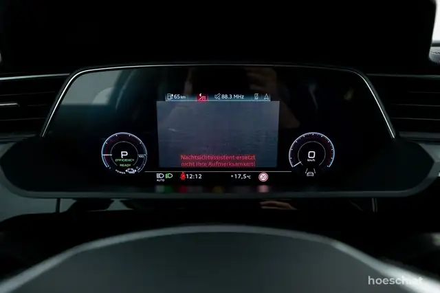 Audi E-Tron view 12
