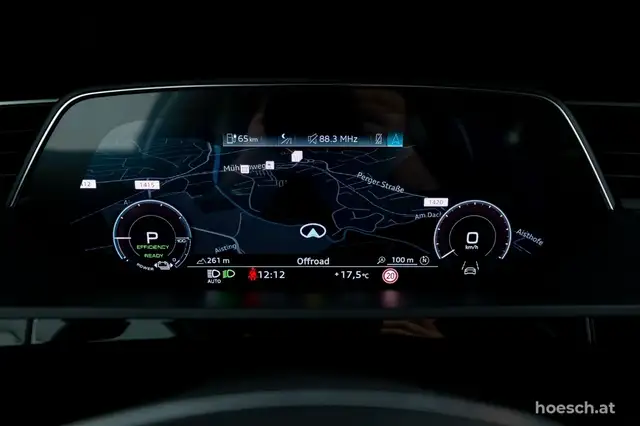 Audi E-Tron view 11