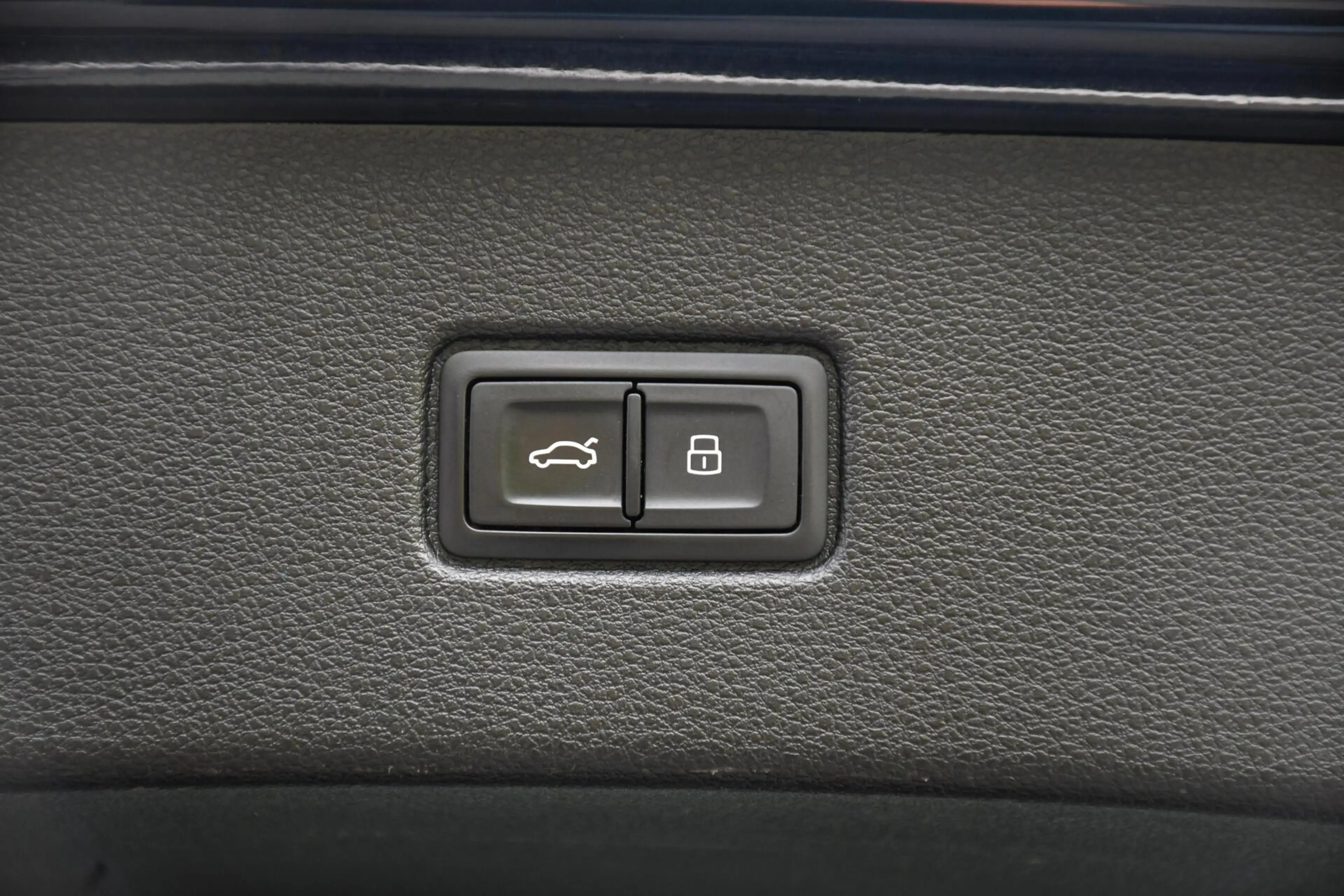 Audi Q7 e-tron 3.0 TDI quattro Sport 360 camera Trekhaak NAP — photo 50