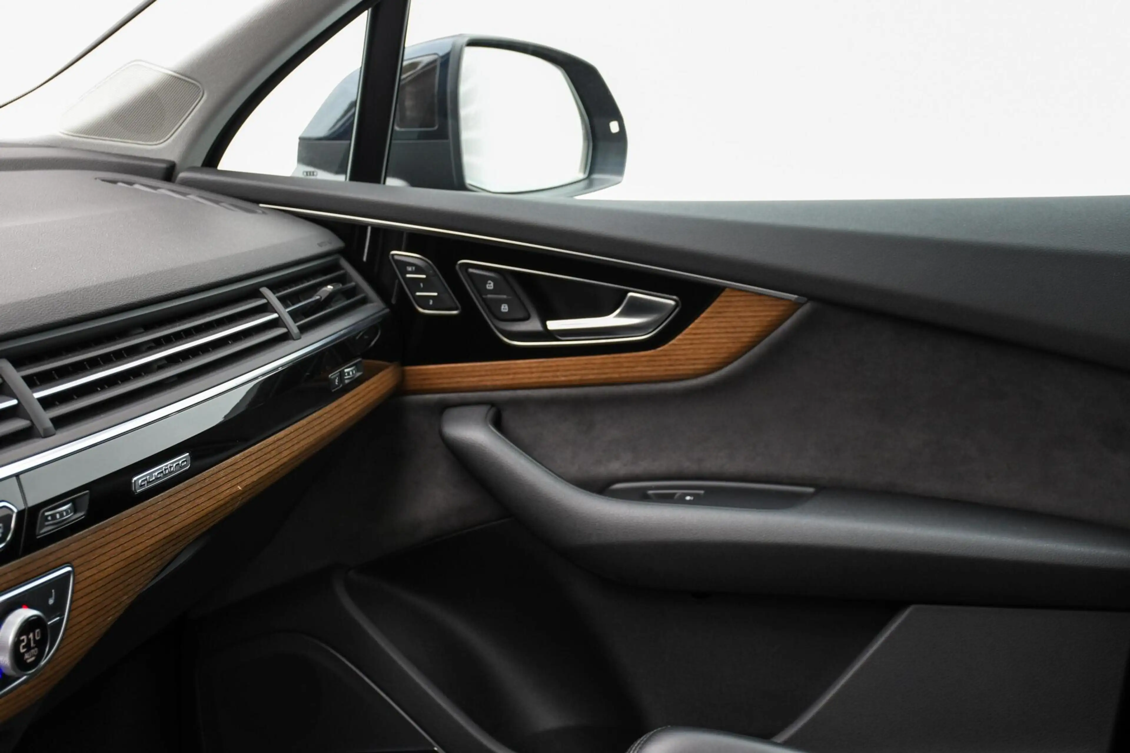 Audi Q7 e-tron 3.0 TDI quattro Sport 360 camera Trekhaak NAP — photo 36