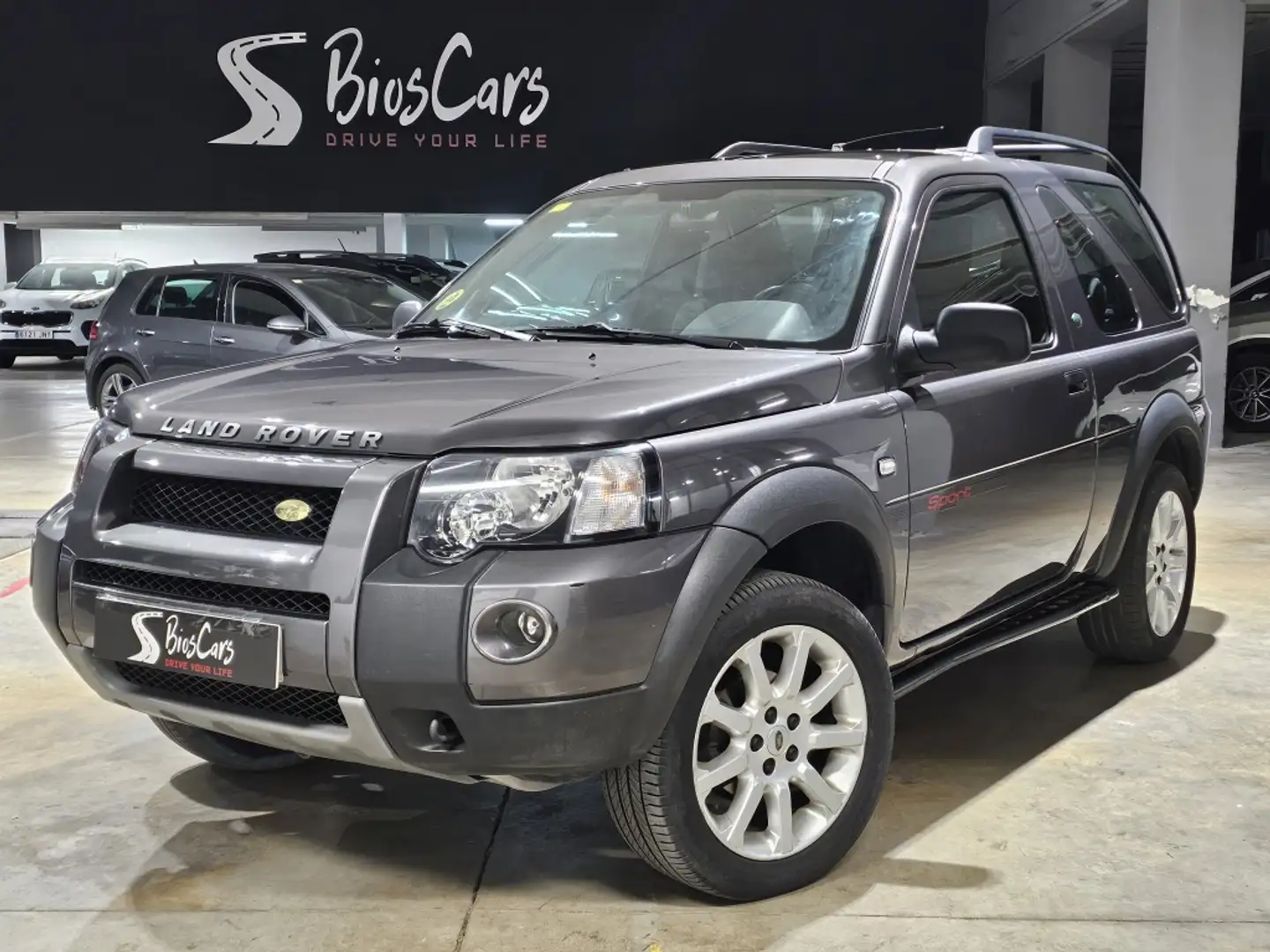Land Rover Freelander 2.0Td4 Sport Gris - 1