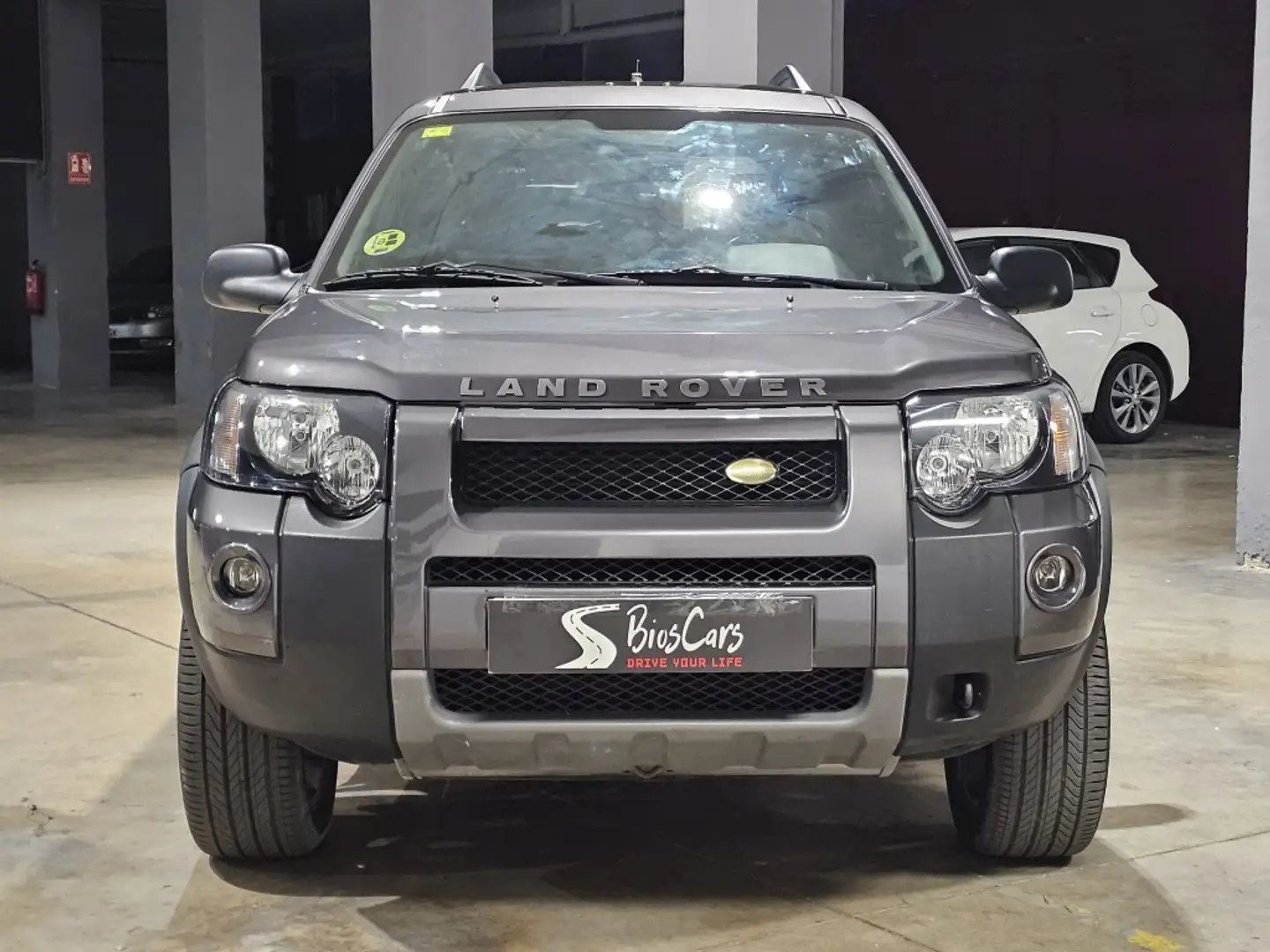 Land Rover Freelander 2.0Td4 Sport Gris - 2