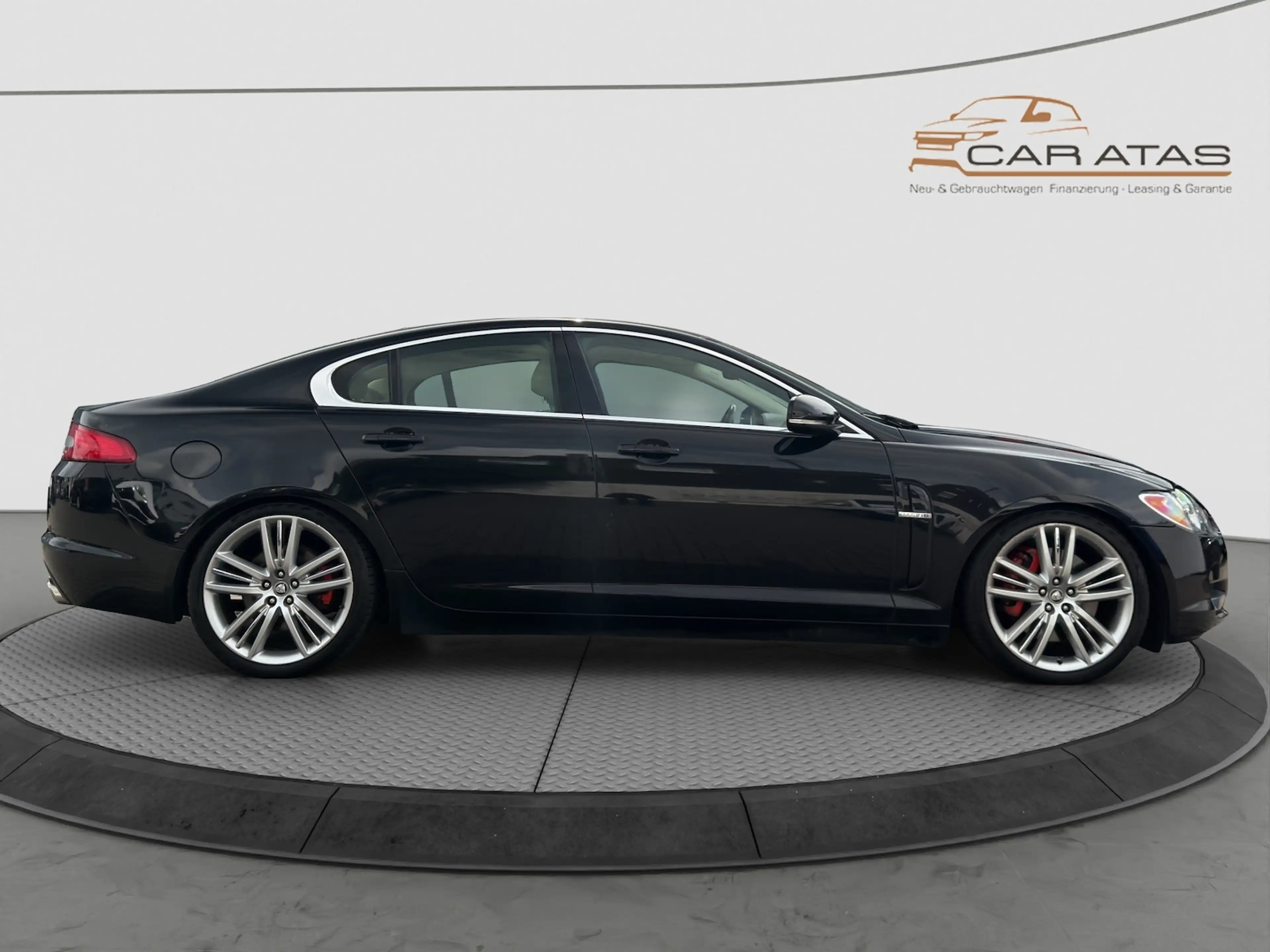 Jaguar XF 3.0 V6 Diesel S Luxury LEDER BI-XENON SHD — photo 8