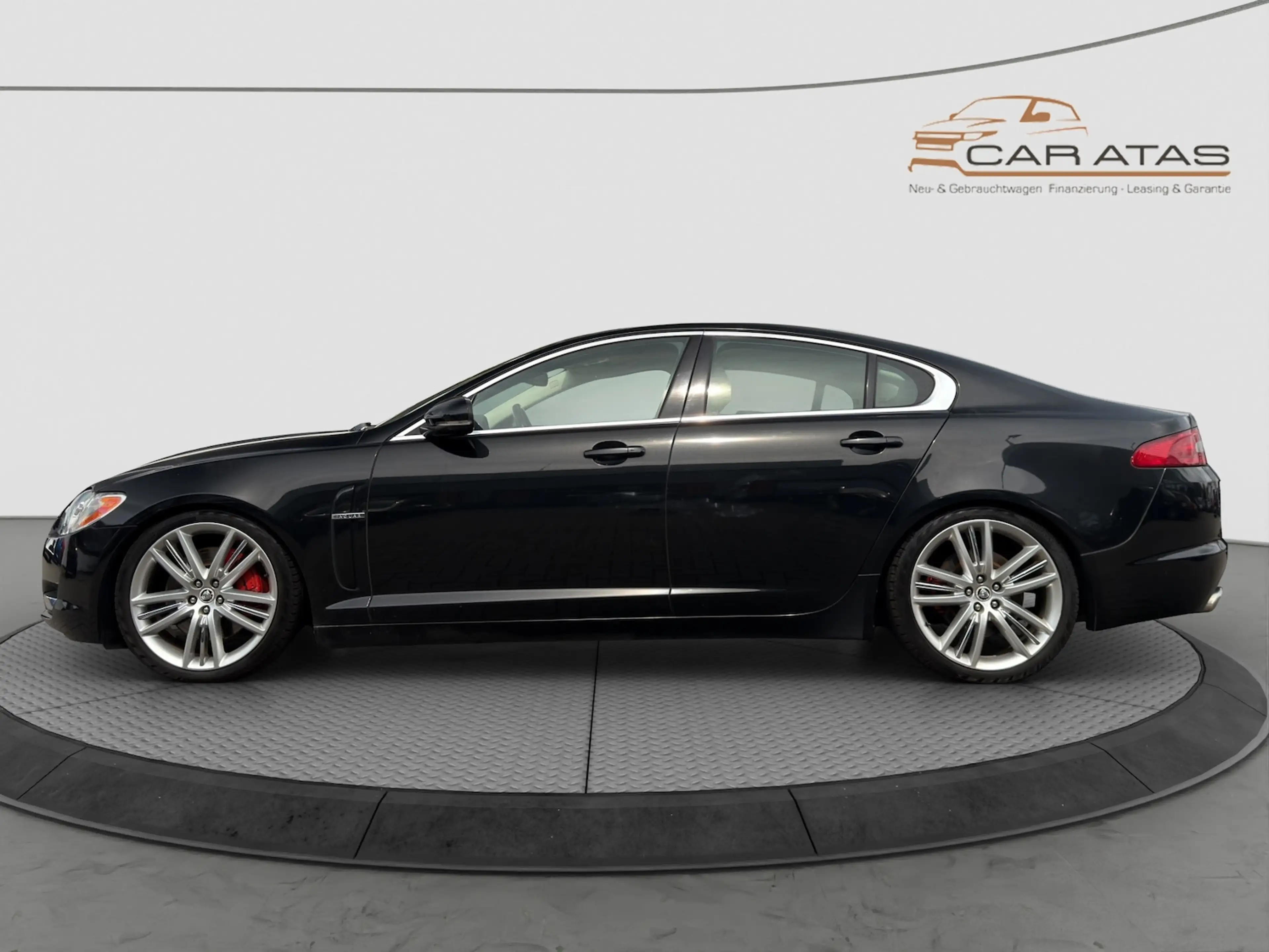 Jaguar XF 3.0 V6 Diesel S Luxury LEDER BI-XENON SHD — photo 4