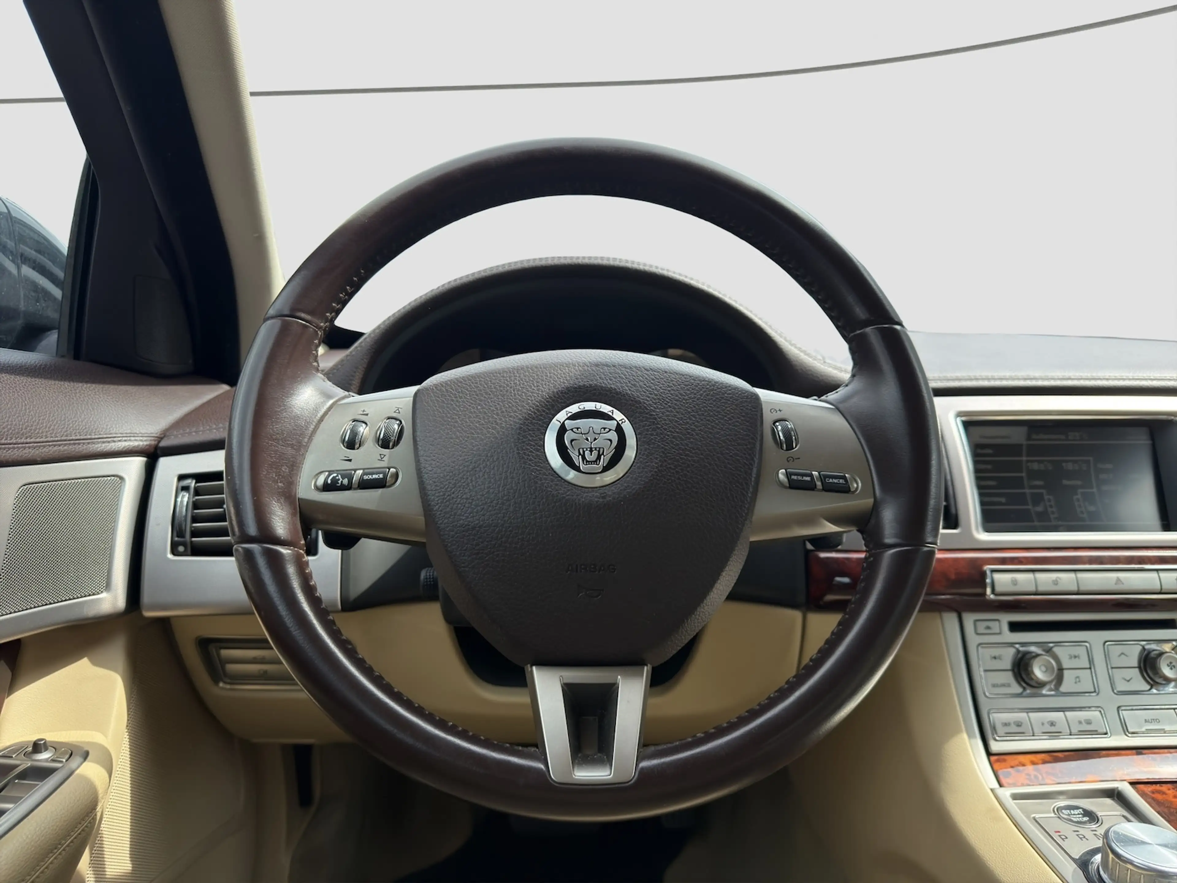 Jaguar XF 3.0 V6 Diesel S Luxury LEDER BI-XENON SHD — photo 14