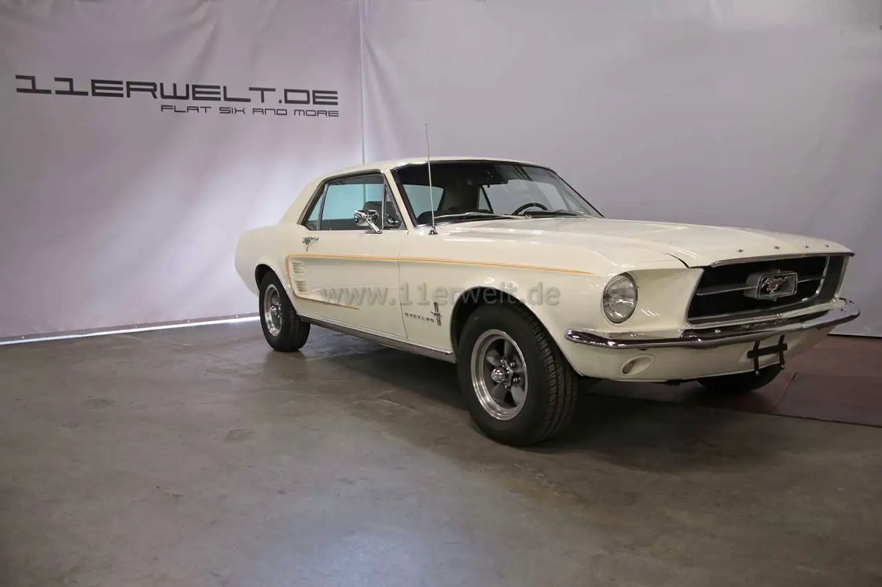 Ford Mustang, foto 3