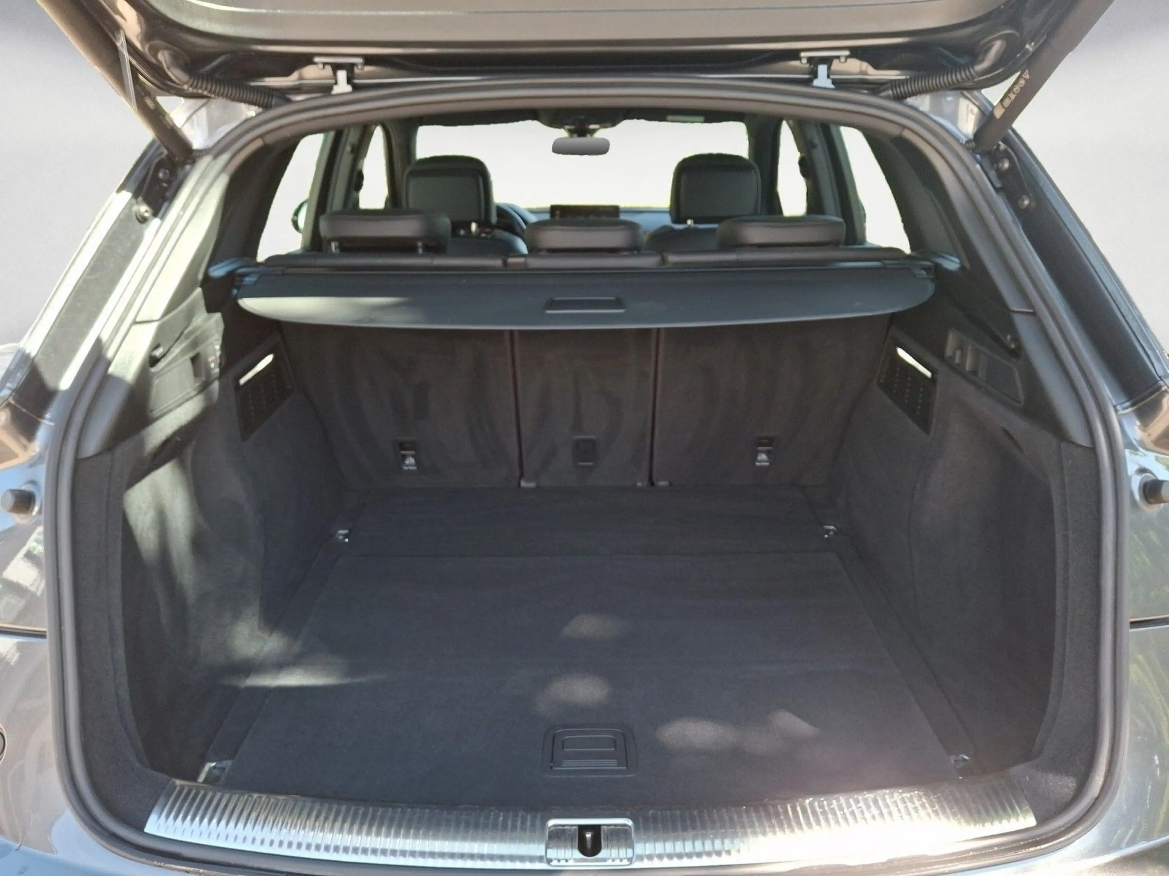 Audi SQ5 3,0 TDI quattro tiptronic — photo 15