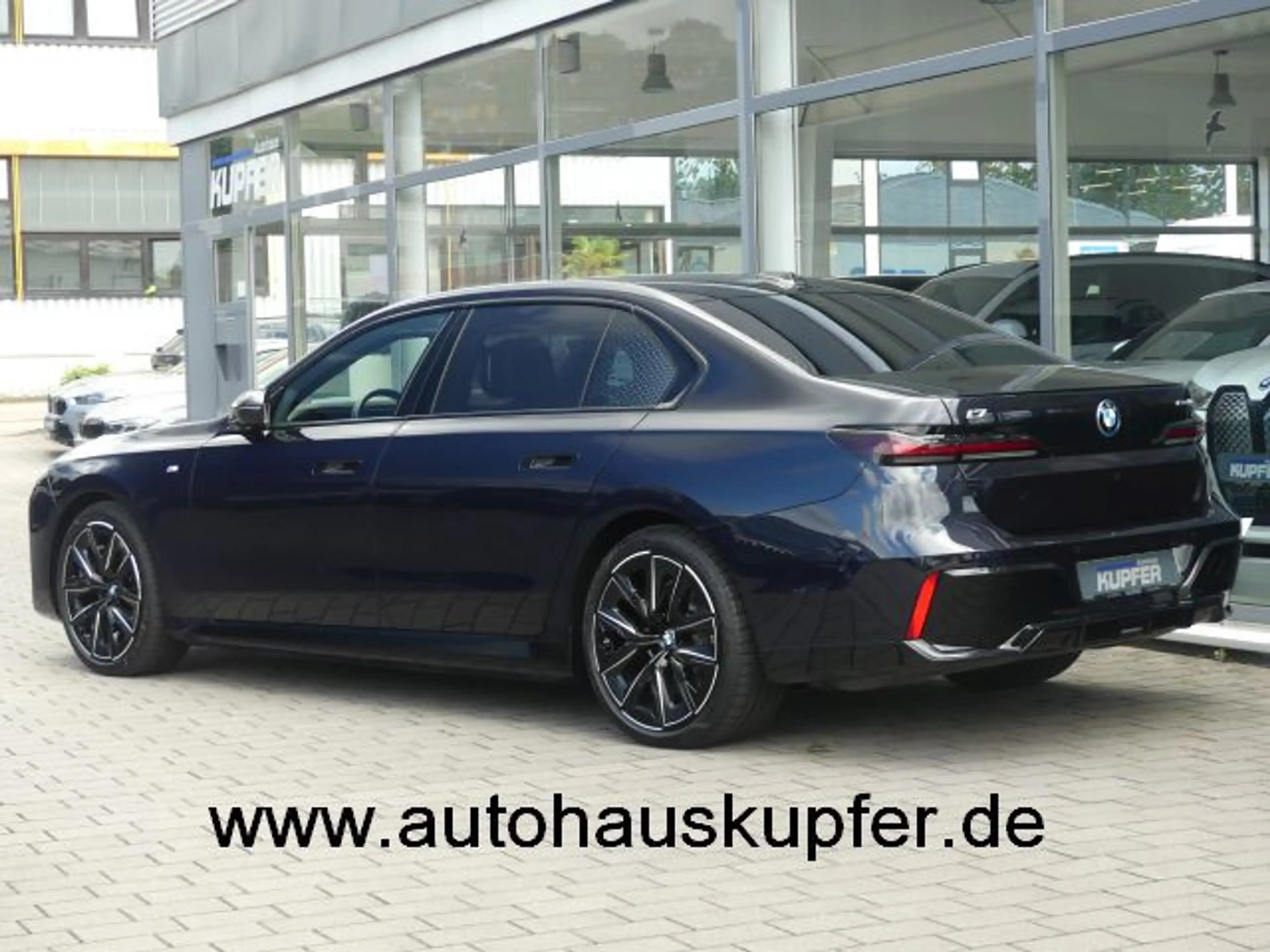 BMW i7 eDrive 50 M Sportpaket PRO Indiv.°PANO°Massag — photo 3