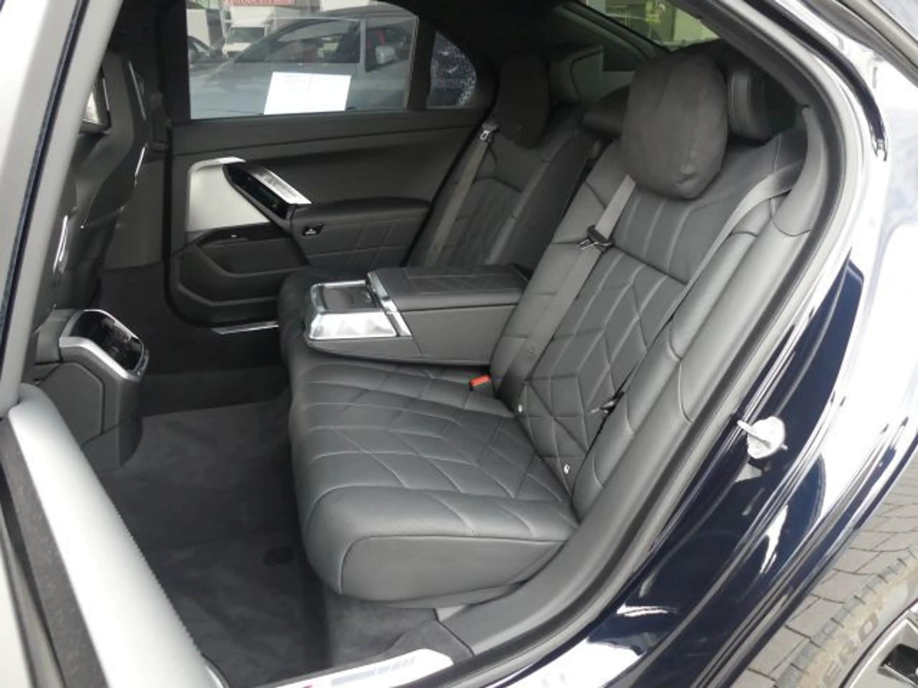BMW i7 eDrive 50 M Sportpaket PRO Indiv.°PANO°Massag — photo 9