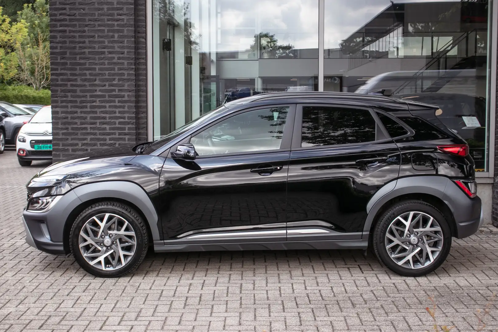 Hyundai KONA 1.6 GDI HEV Premium All-in rijklrprs | Apple cp/An Noir - 2