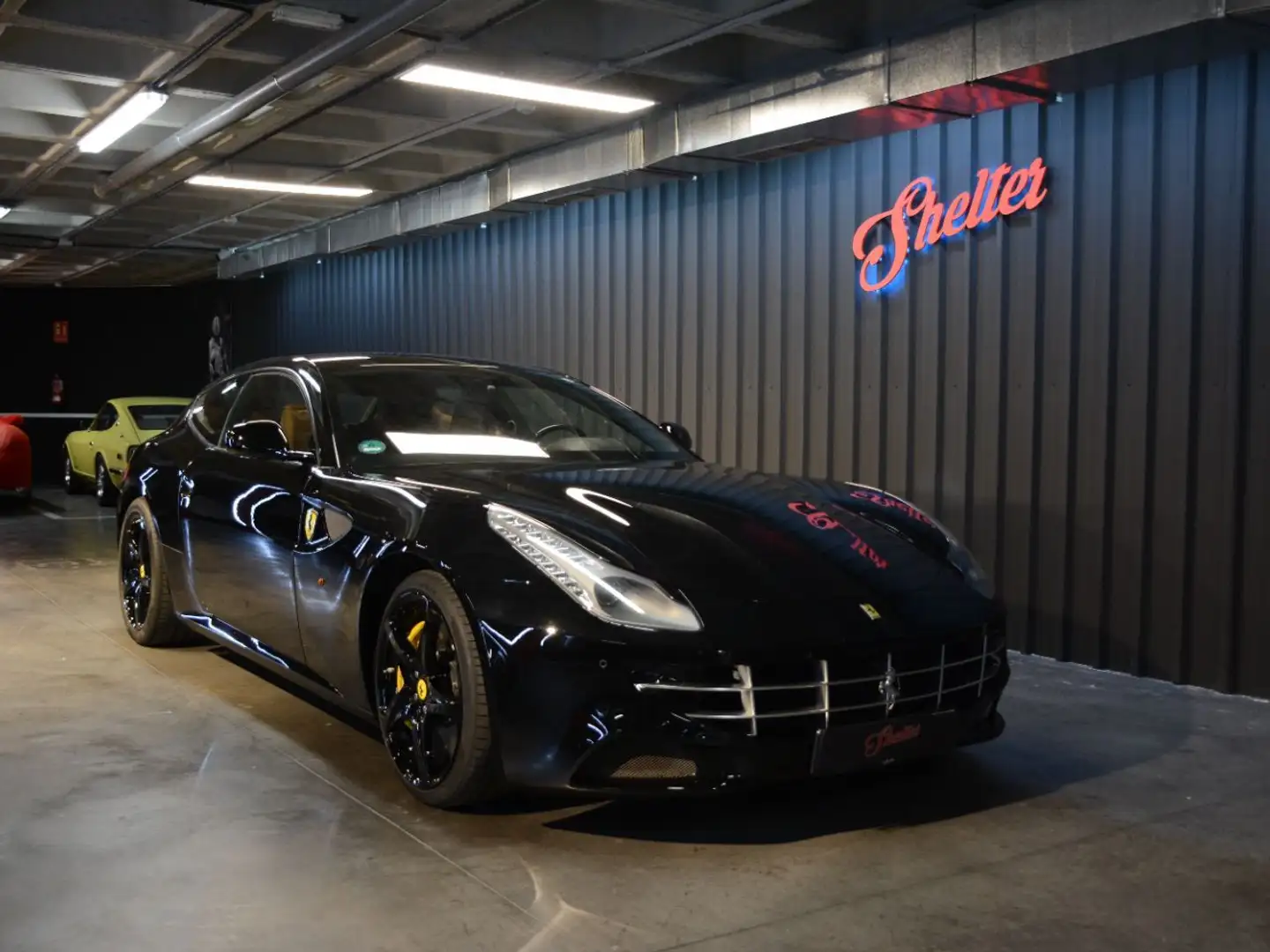 Ferrari FF Berlina 660cv Automático de 3 Puertas - 1