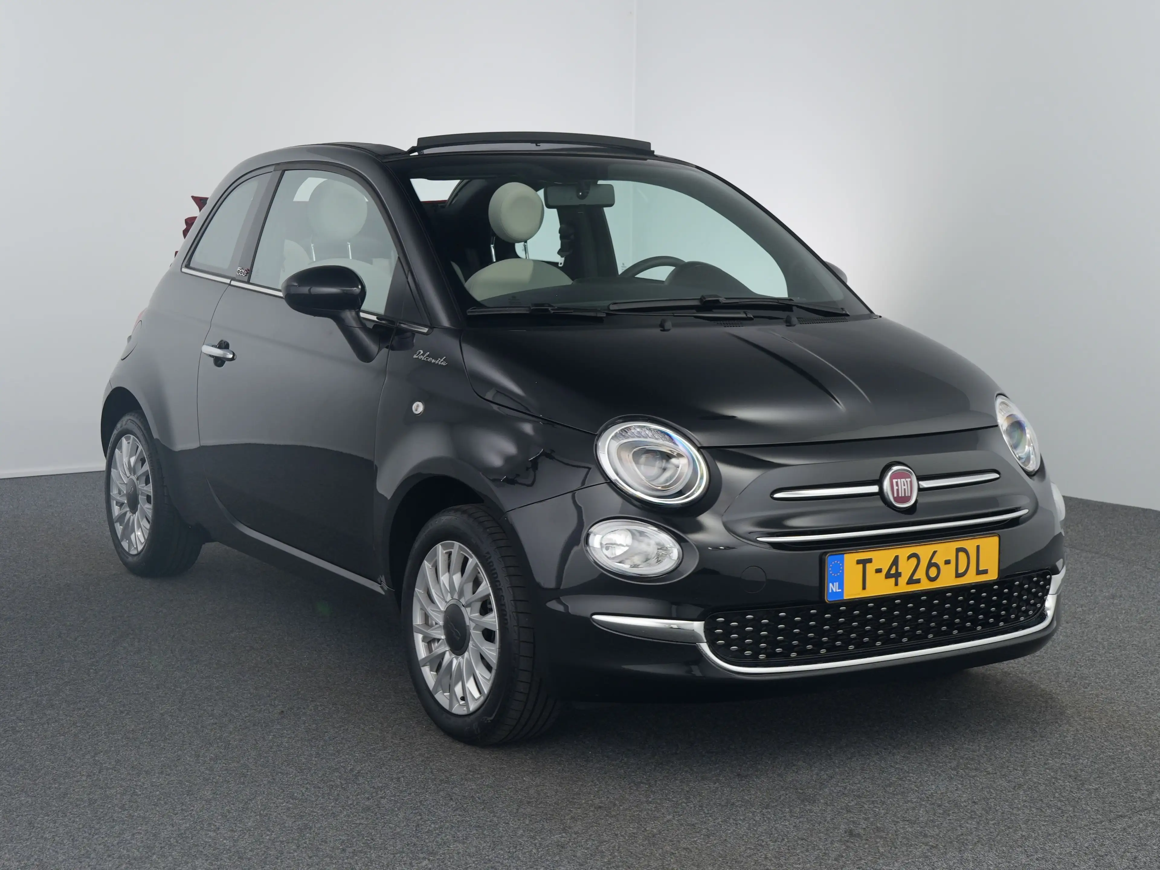 Fiat 500C 1.0 Hybrid Dolcevita | Achterbank in delen neerkla — photo 9