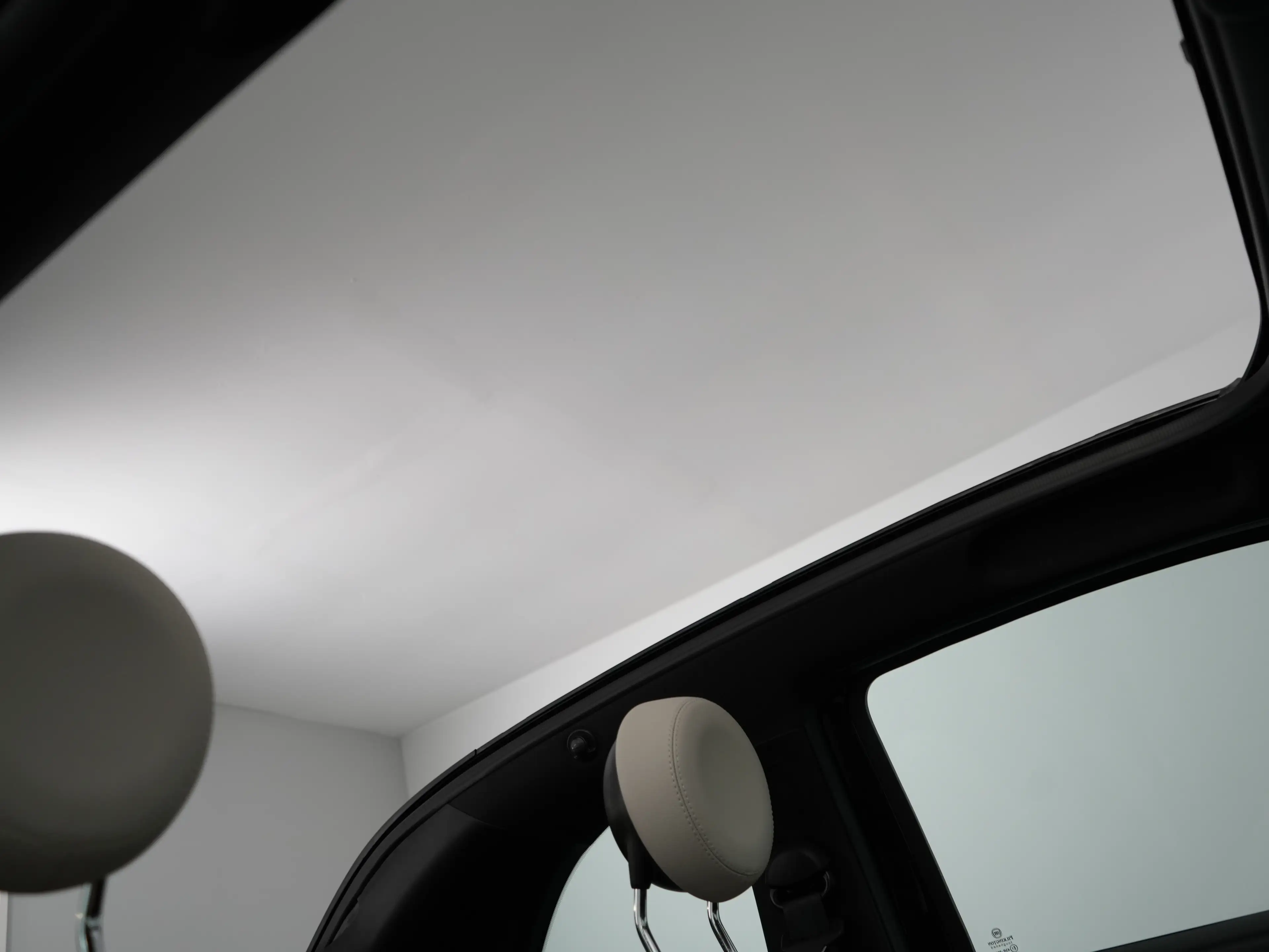 Fiat 500C 1.0 Hybrid Dolcevita | Achterbank in delen neerkla — photo 8