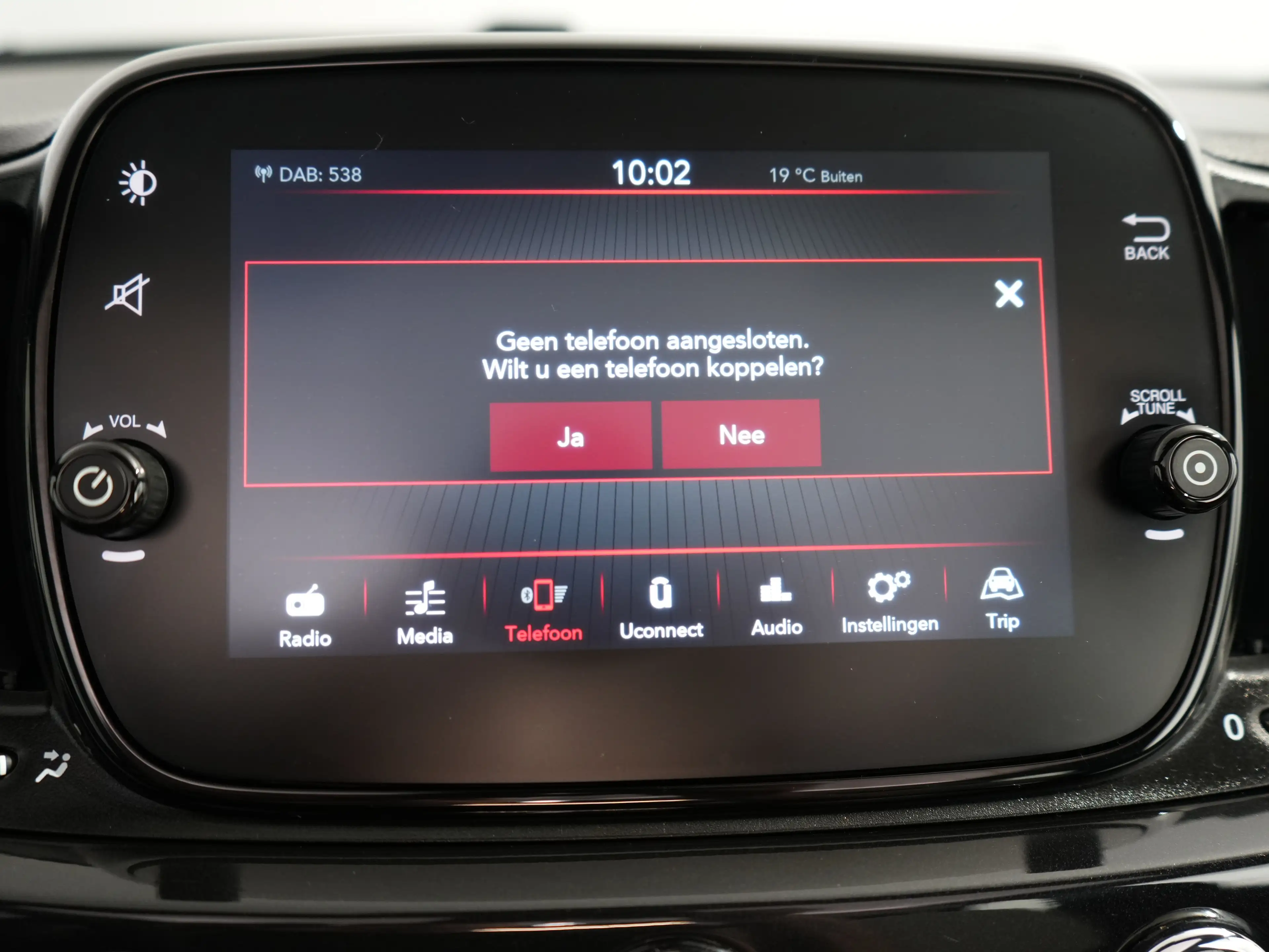 Fiat 500C 1.0 Hybrid Dolcevita | Achterbank in delen neerkla — photo 15