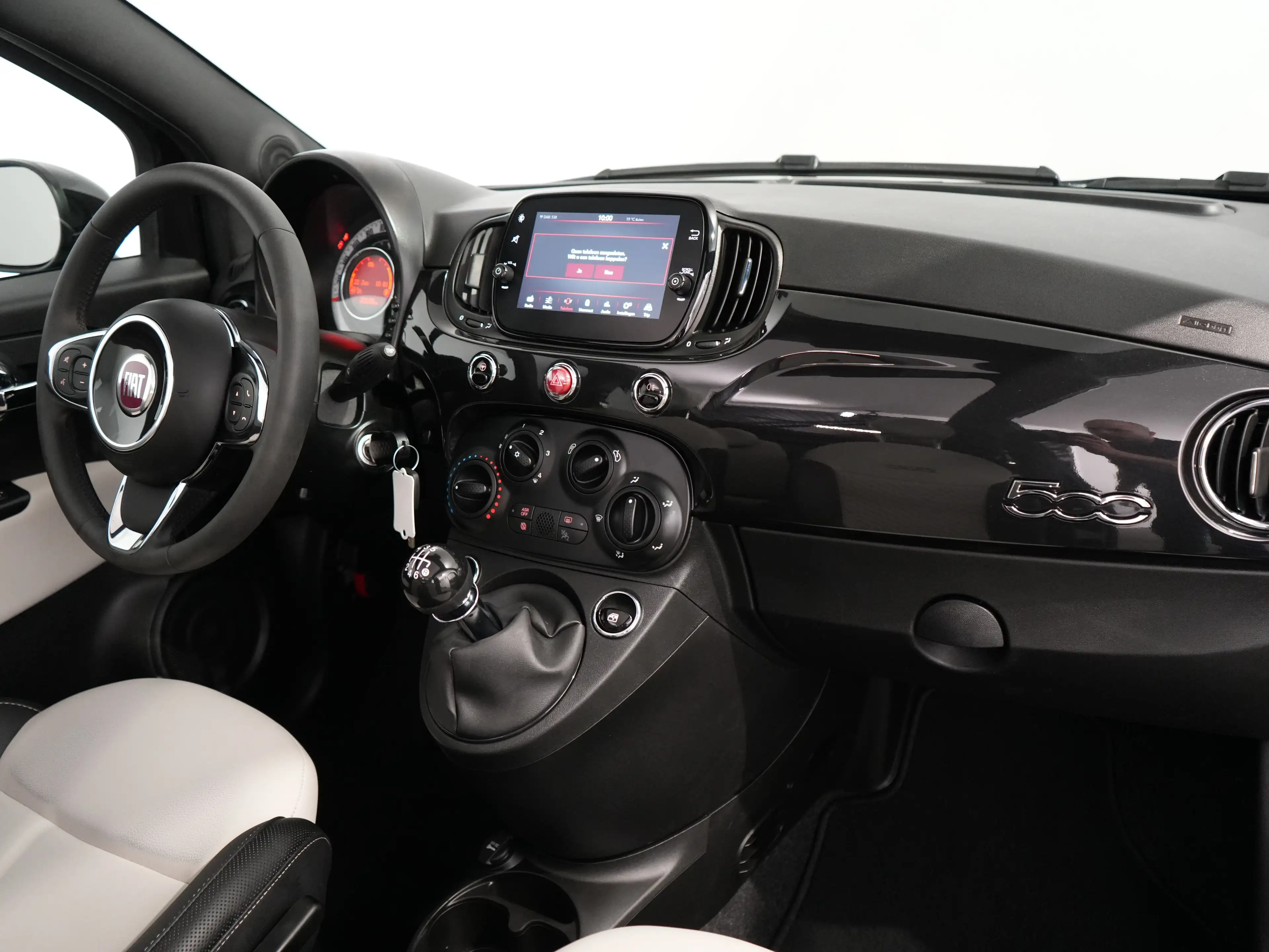 Fiat 500C 1.0 Hybrid Dolcevita | Achterbank in delen neerkla — photo 3