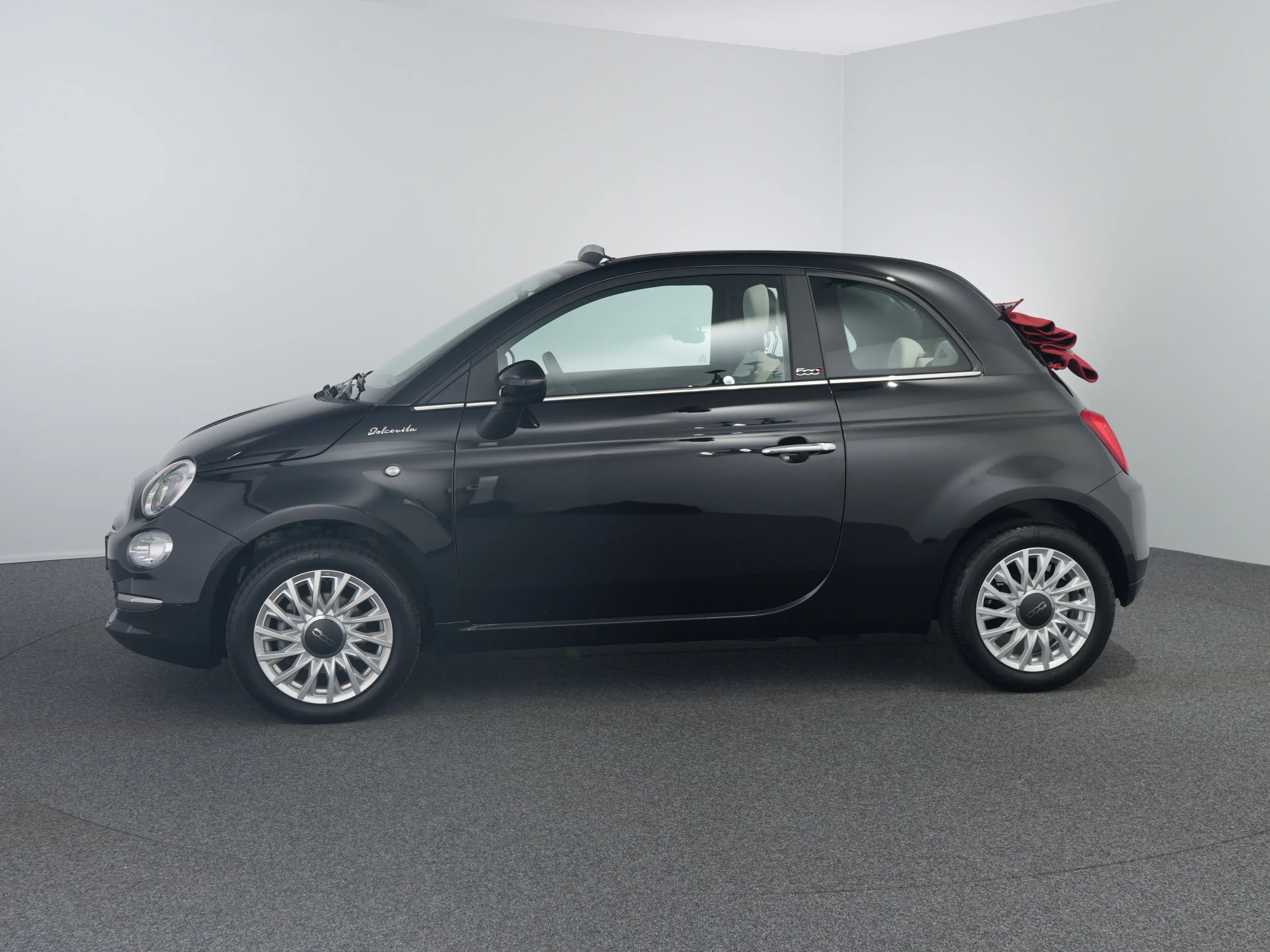 Fiat 500C 1.0 Hybrid Dolcevita | Achterbank in delen neerkla — photo 13