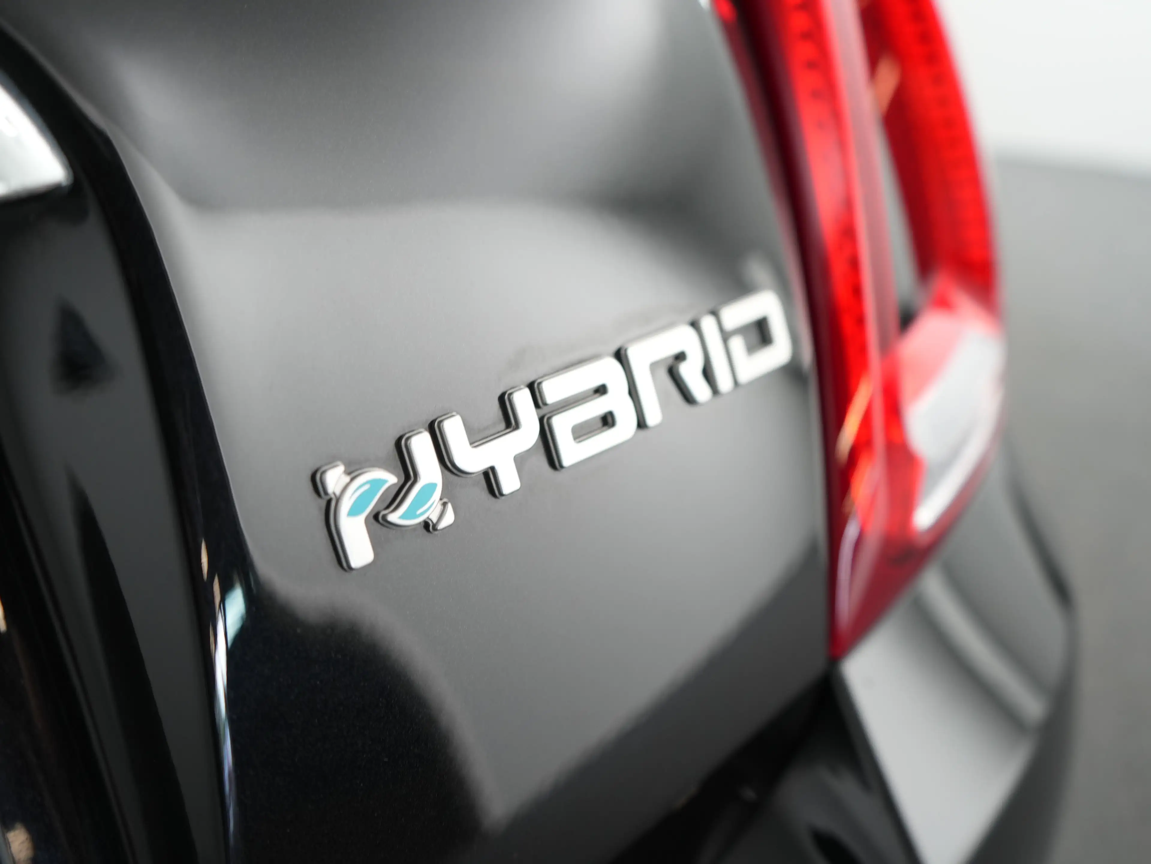 Fiat 500C 1.0 Hybrid Dolcevita | Achterbank in delen neerkla — photo 24