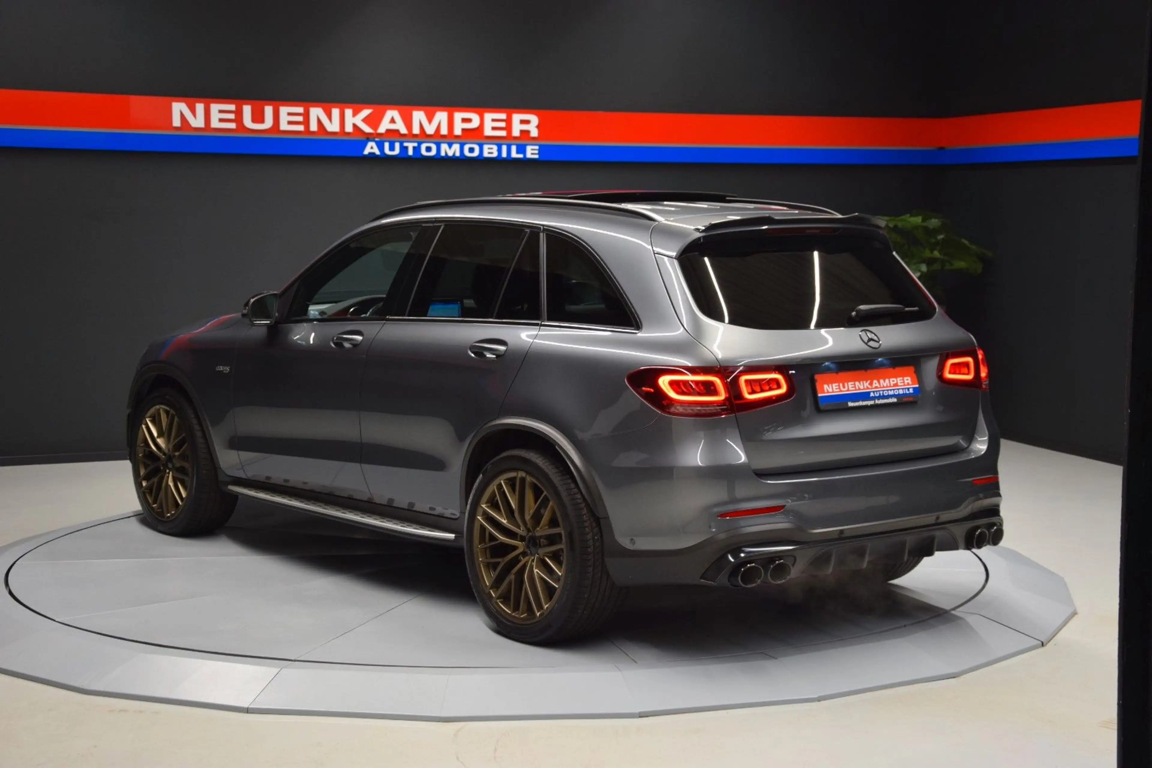 Mercedes-Benz GLC 43 AMG 4Matic Pano ACC Ambiente 360° 21 Zoll — photo 5