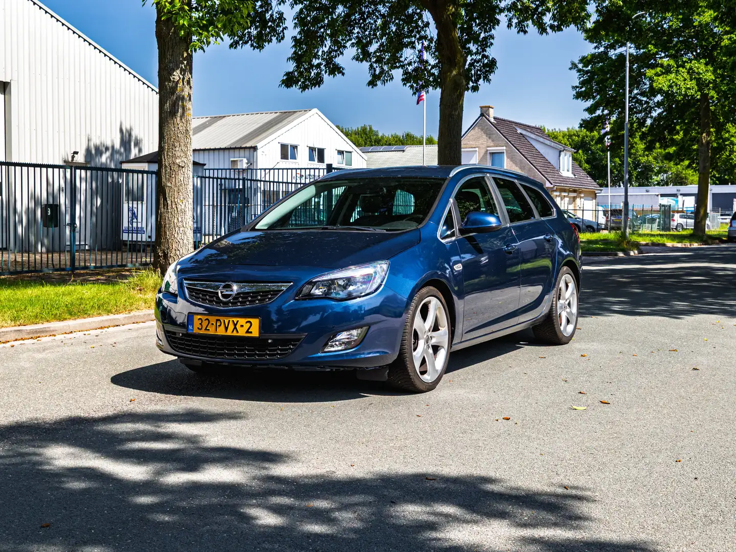Opel Astra 1.4 Turbo Sport Blauw - 1