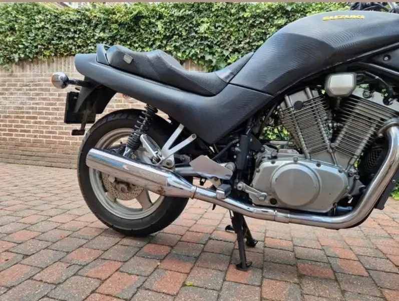 Suzuki VX 800 - foto 7