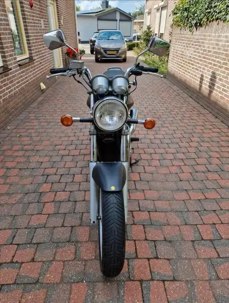 Suzuki VX 800 - foto 5