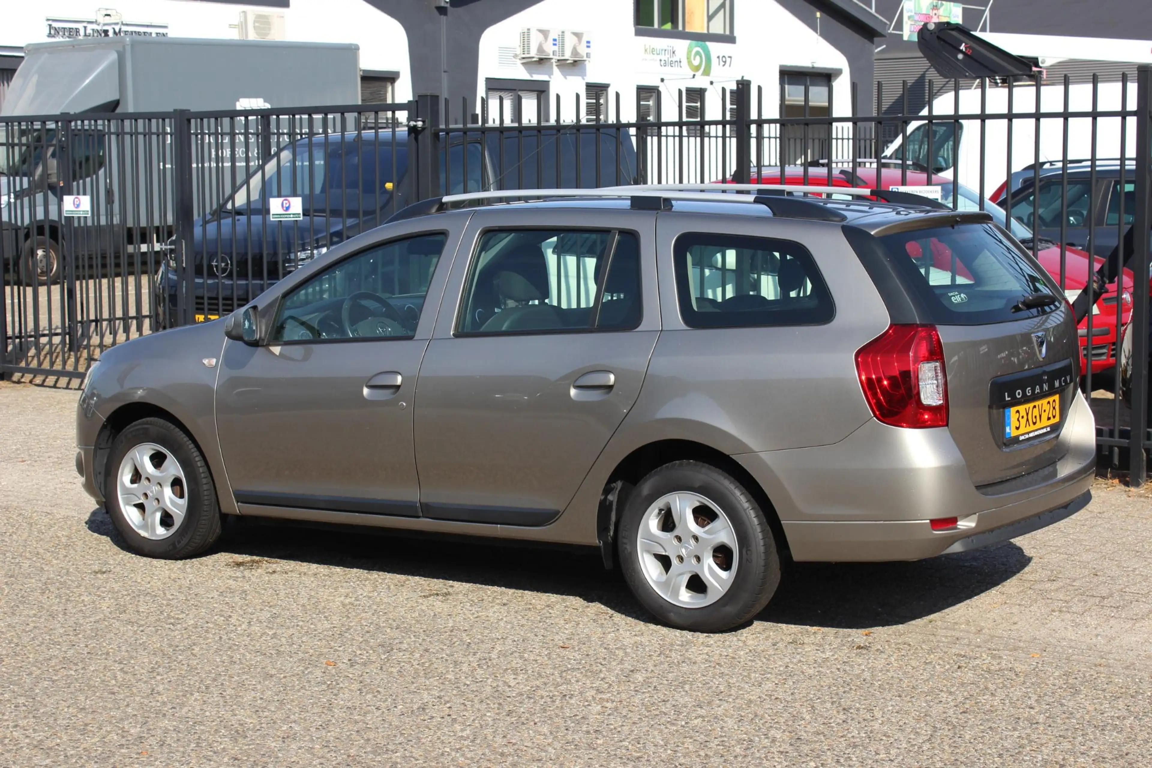 Dacia Logan MCV 0.9 TCe Prestige, Navigatie, Airco! — photo 2