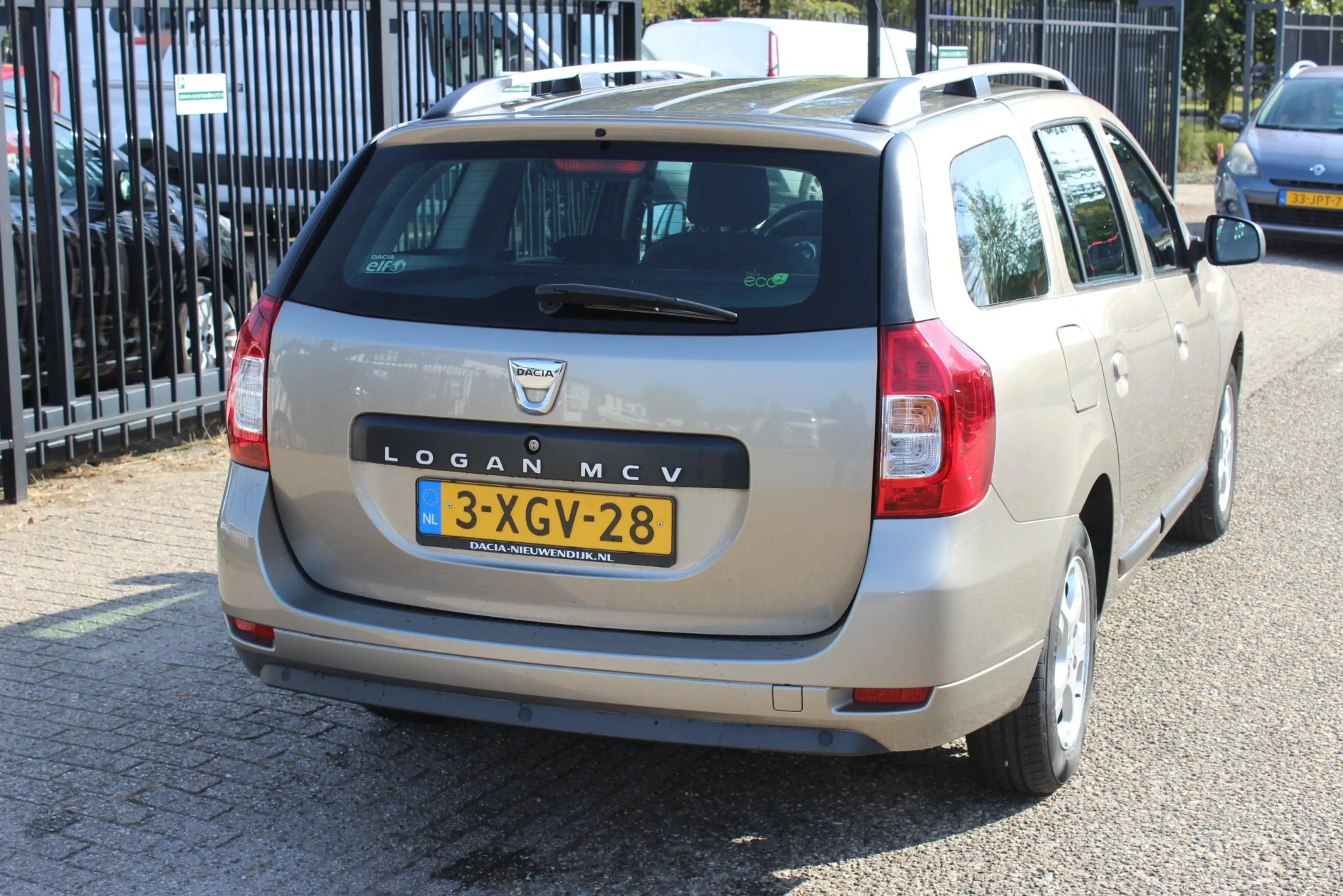 Dacia Logan MCV 0.9 TCe Prestige, Navigatie, Airco! — photo 8