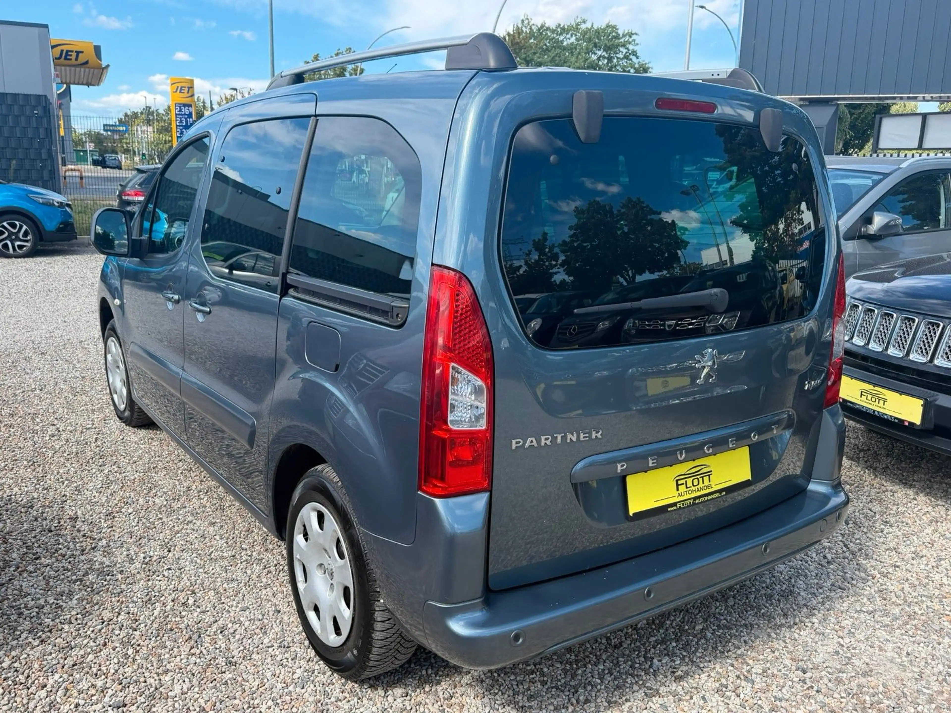 Peugeot Partner Tepee Family *Klima*ALLWR* MFL* TÜV Neu — photo 5