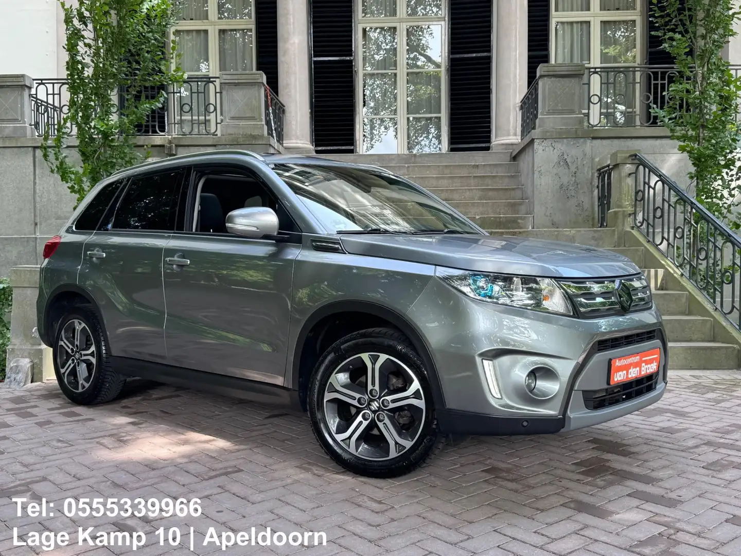 Suzuki Vitara 1.6 High Executive Panorama Xenon Camera Leder Nav Grijs - 1