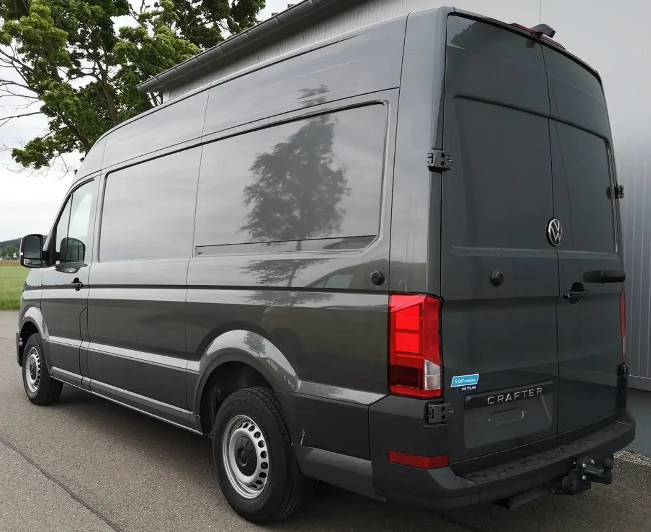 Volkswagen Crafter 35 L3H3 Klima PDC Kamera AHK Gar. 250 Tkm / 5 J. Grau - 1