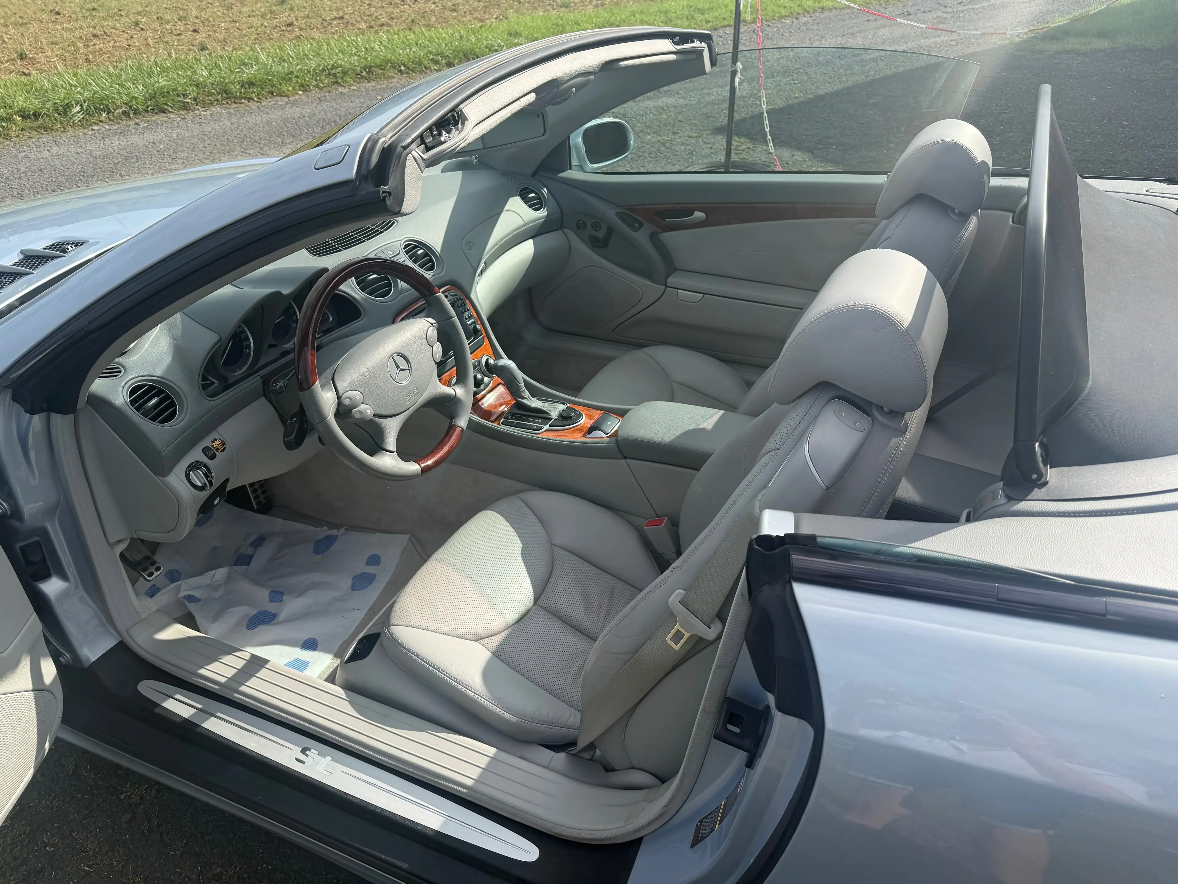 Mercedes-Benz SL 350 SL 350 (230.467) — photo 15