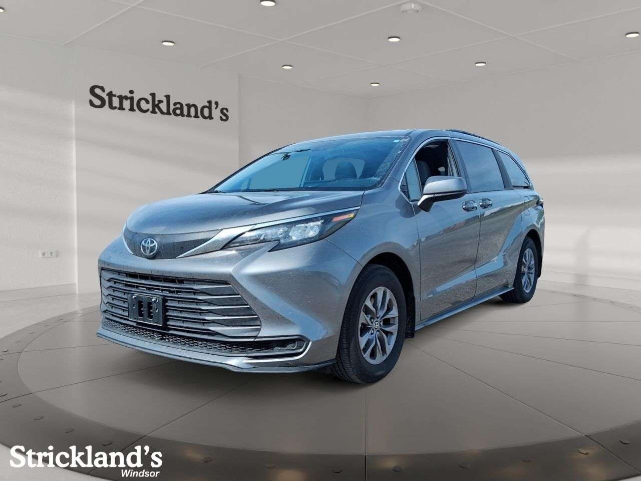 2026 Toyota Sienna LE AWD 8-PASS