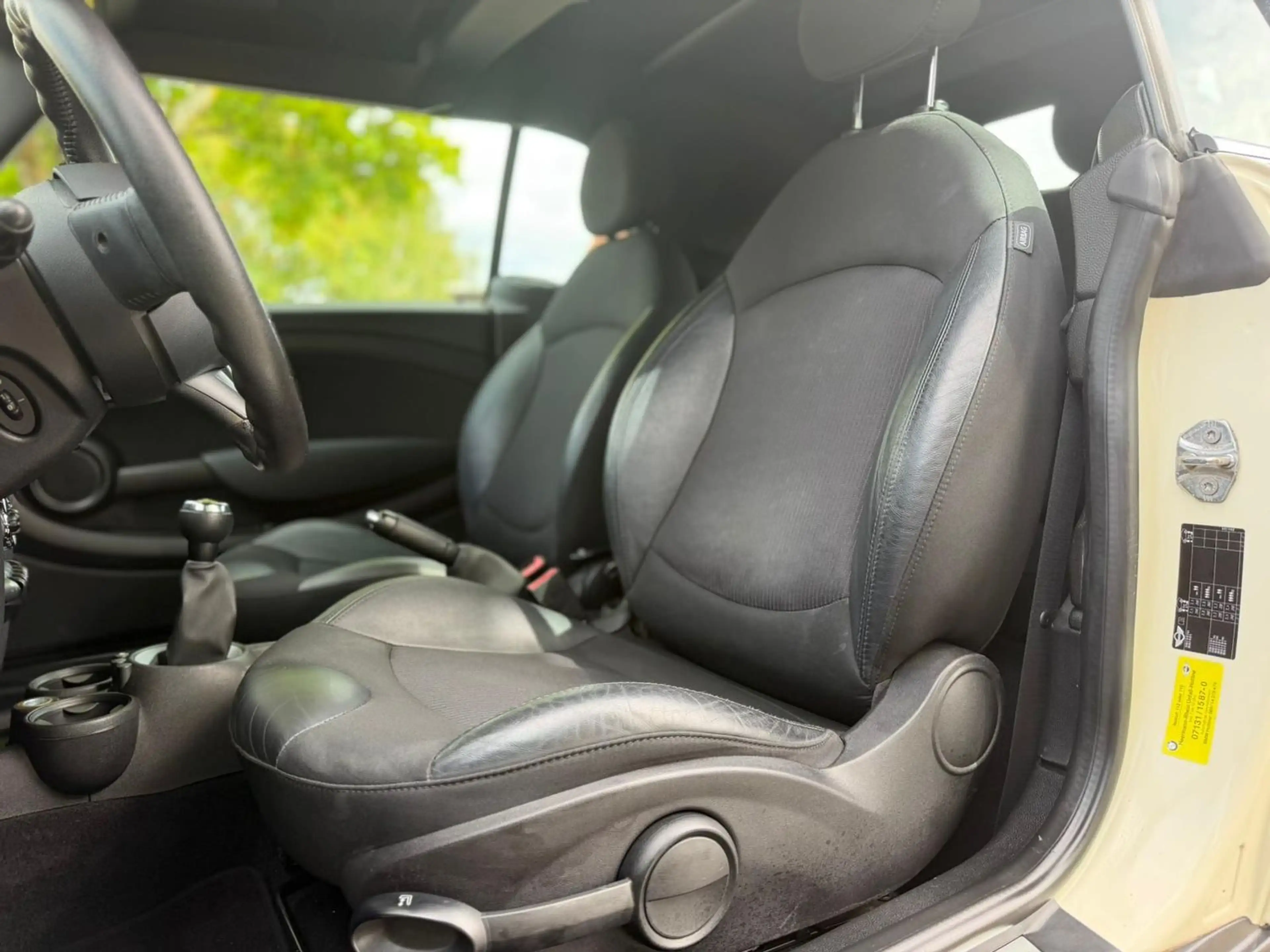 MINI One Cabrio One — photo 10