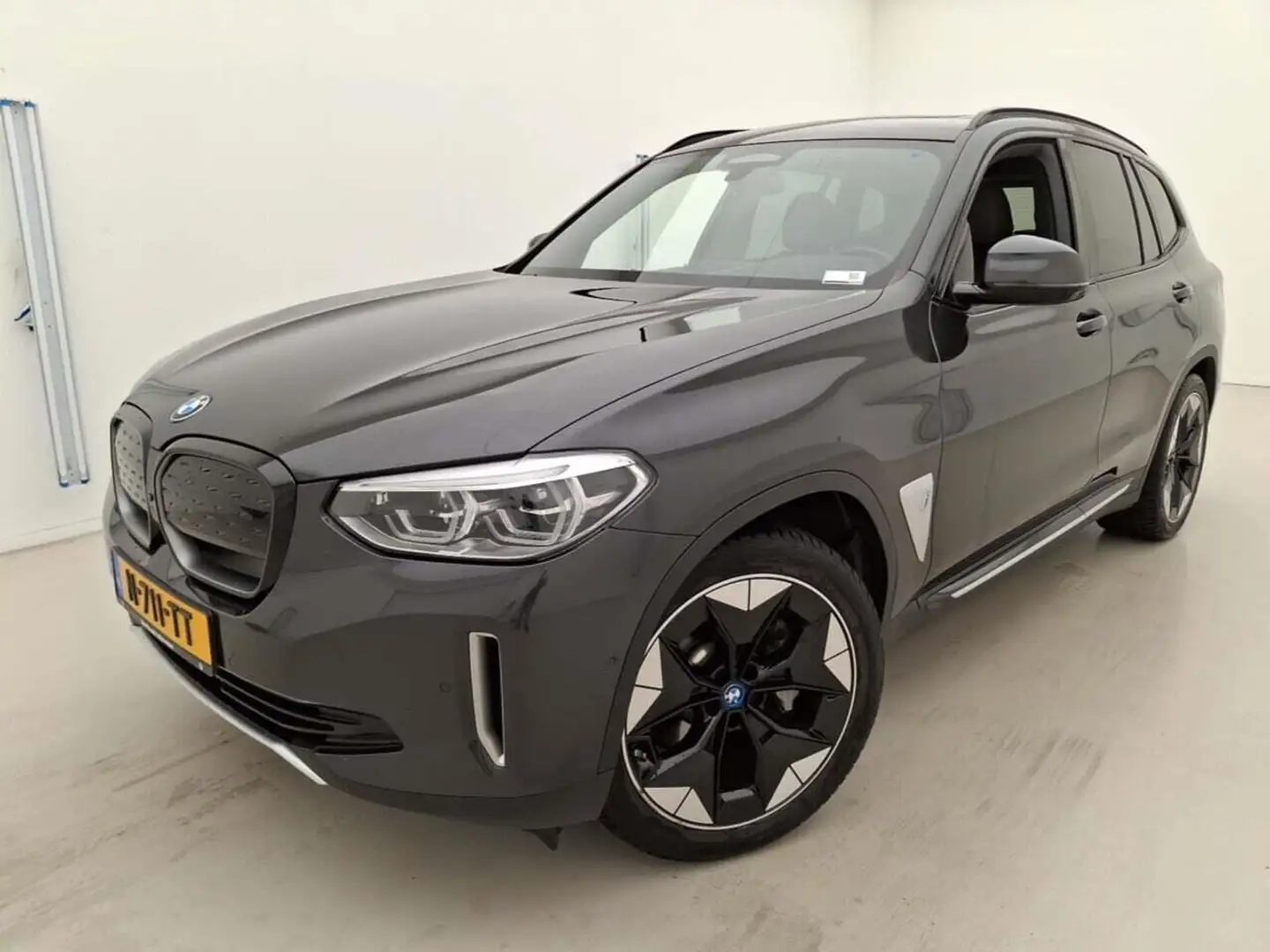 BMW iX3 HIGH EXECUTIVE 80KWH THAAK/PANO/LEER/NAV/LED Gris - 1