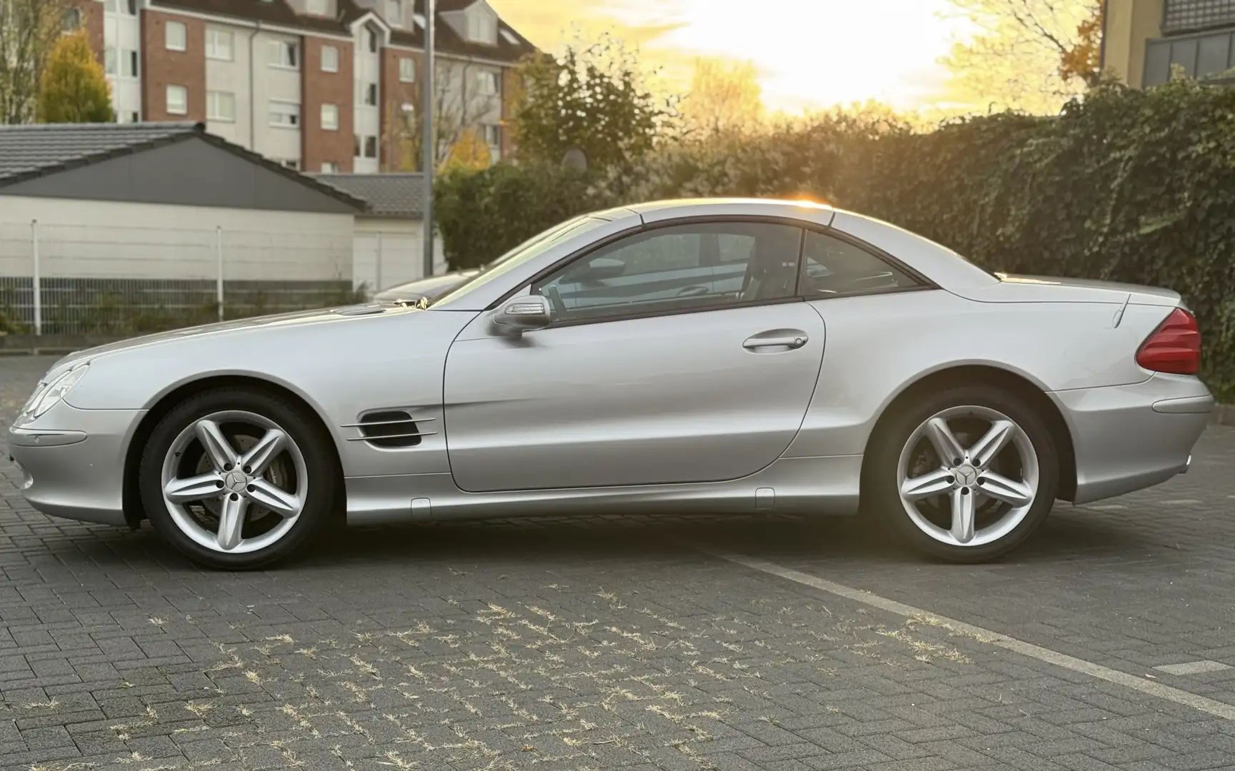 Mercedes-Benz SL 350 Edition 50 Silber - 2