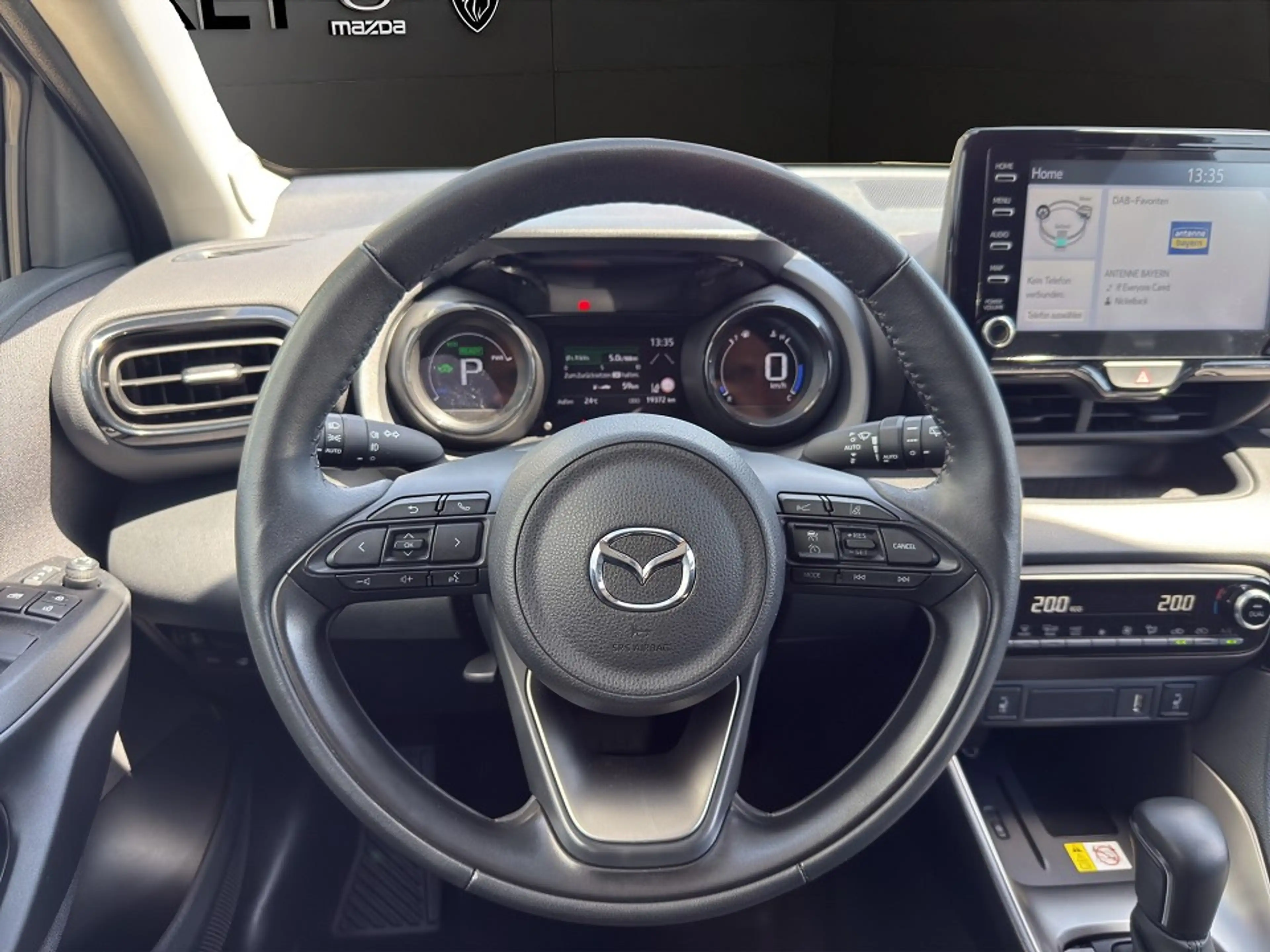 Mazda 2 Hybrid 116PS Select AT+ AHK+ACAA+HEAD-UP+KAMERA+KL — photo 10