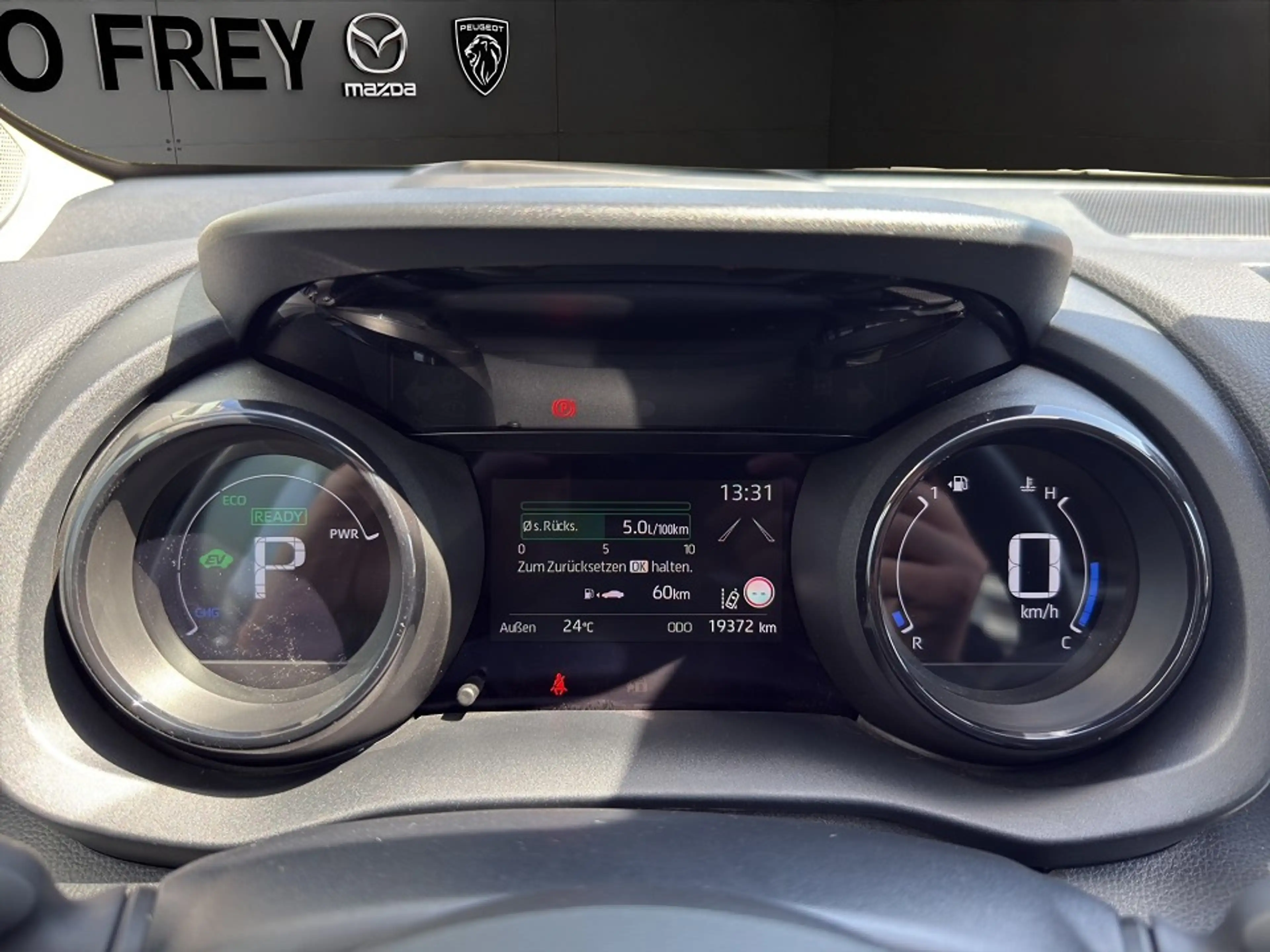 Mazda 2 Hybrid 116PS Select AT+ AHK+ACAA+HEAD-UP+KAMERA+KL — photo 11