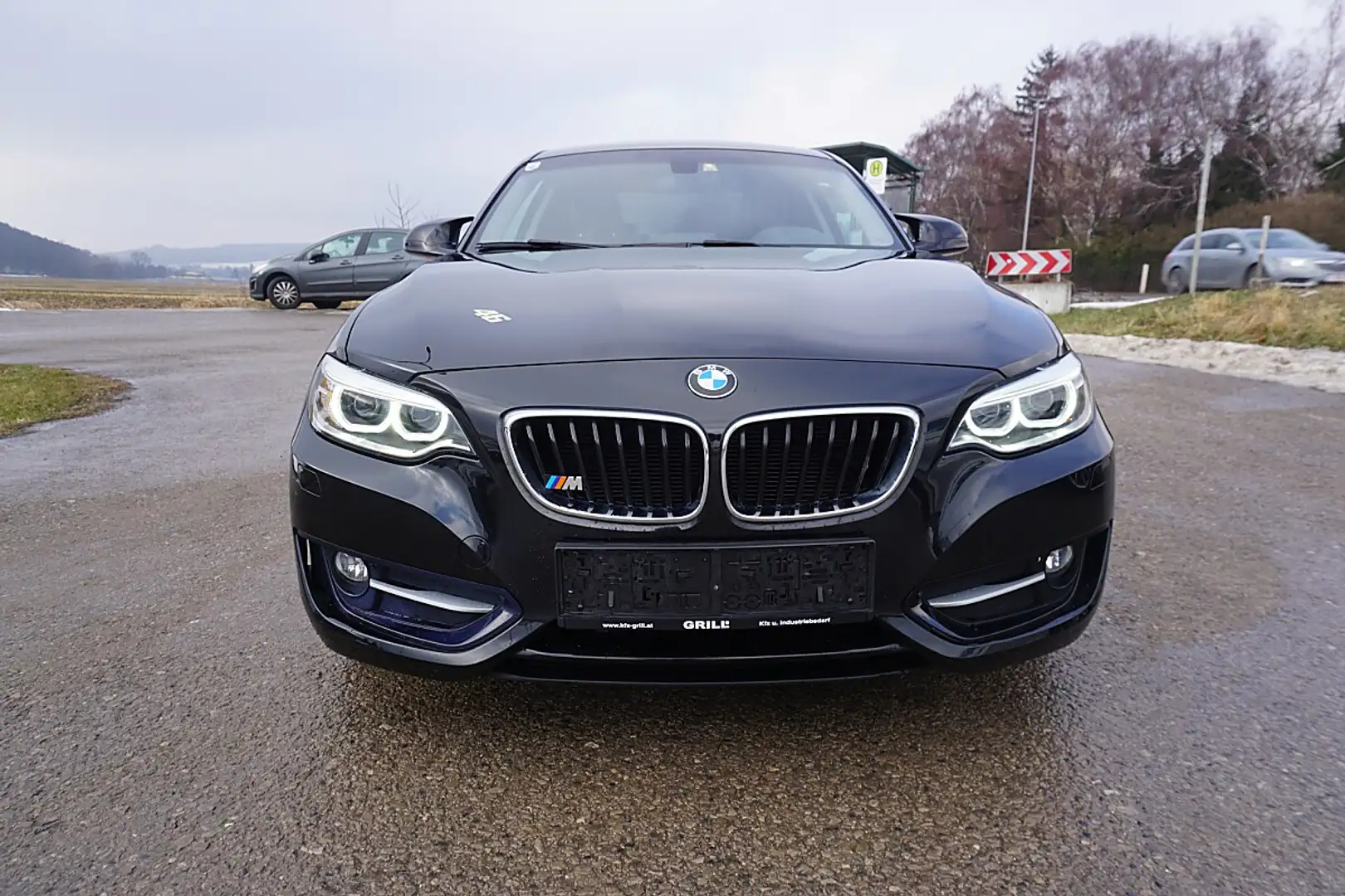 BMW 220 i Coupé Aut. M-Paket Schwarz - 1